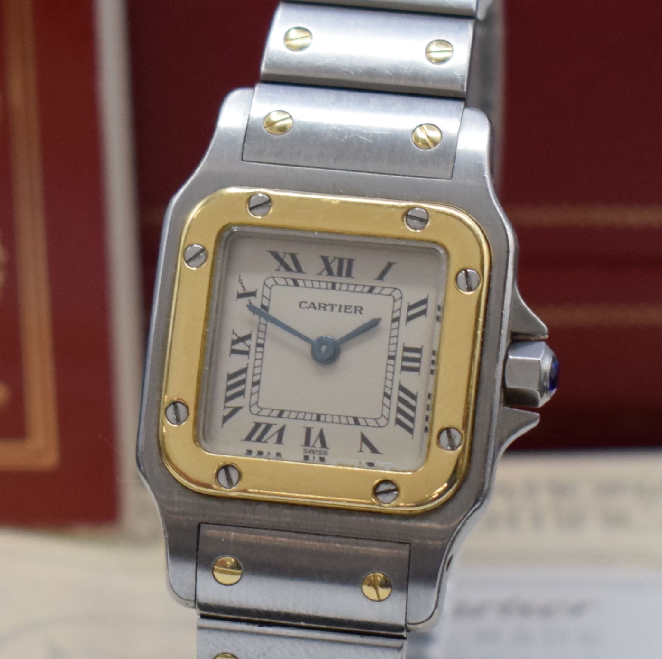 Detail a: CARTIER Santos Damenarmbanduhr in Stahl/Gold Referenz 1057930, Schweiz verk. lt. beil. Zertifikat 07/1994, quarz, orig. Gliederband m. Faltschl., ...