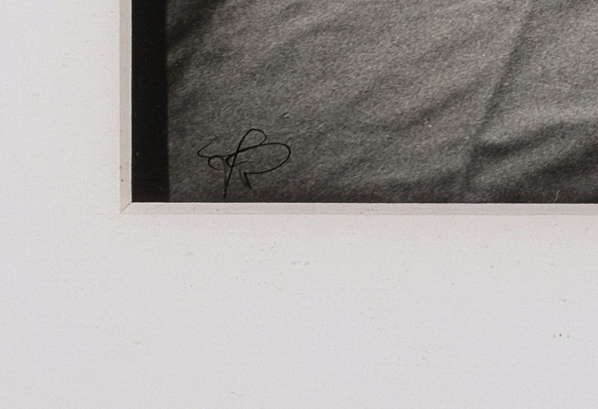 Detail c: Unbekannter zeitgenössischer Fotograf, 3 erotische Fotografien, weibliche Aktfotografien, schwarzweiß, Abzüge auf Papier, unter PP und Glas ...
