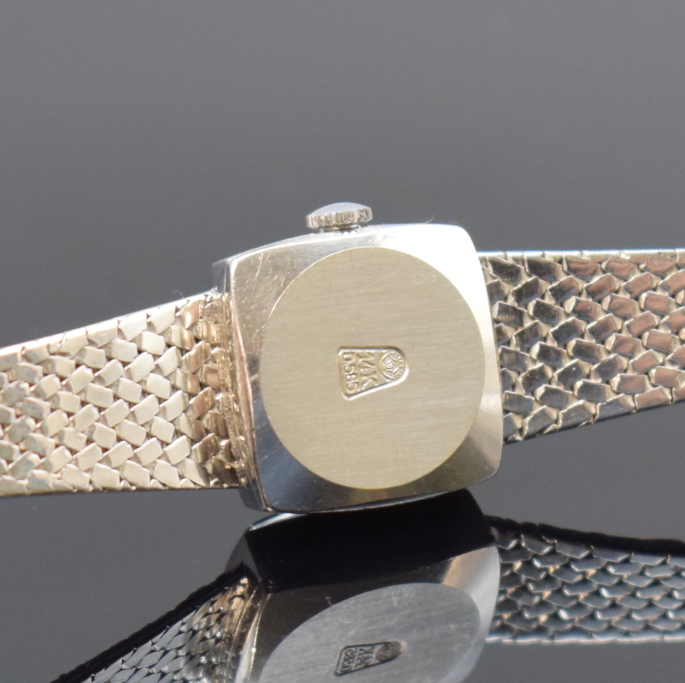 Detail c: EM Damengoldbanduhr in WG 585/000, Schweiz um 1975, Handaufzug, Boden aufgedr., graues Zifferbl. m. silb. Std.-Ind. u. Zeigern, rotverg. Werk Kal. AS ...