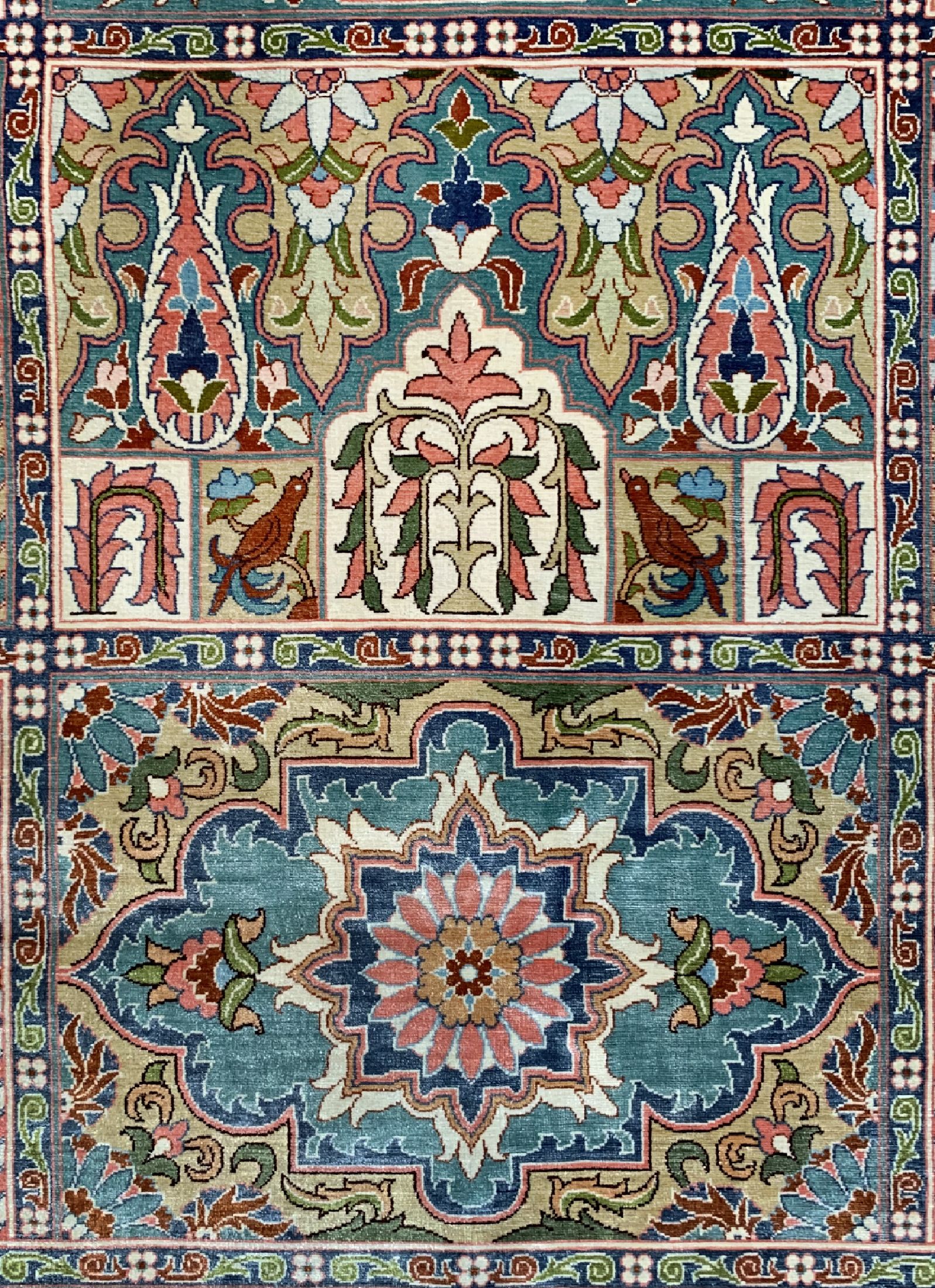 Detail c: Hereke Seide Sehr fein, signiert, Türkei, ca. 40 Jahre, reine Naturseide, ca. 125 x 80 cm, ca. 2,2 Mio. Kn/qm, EHZ: 1