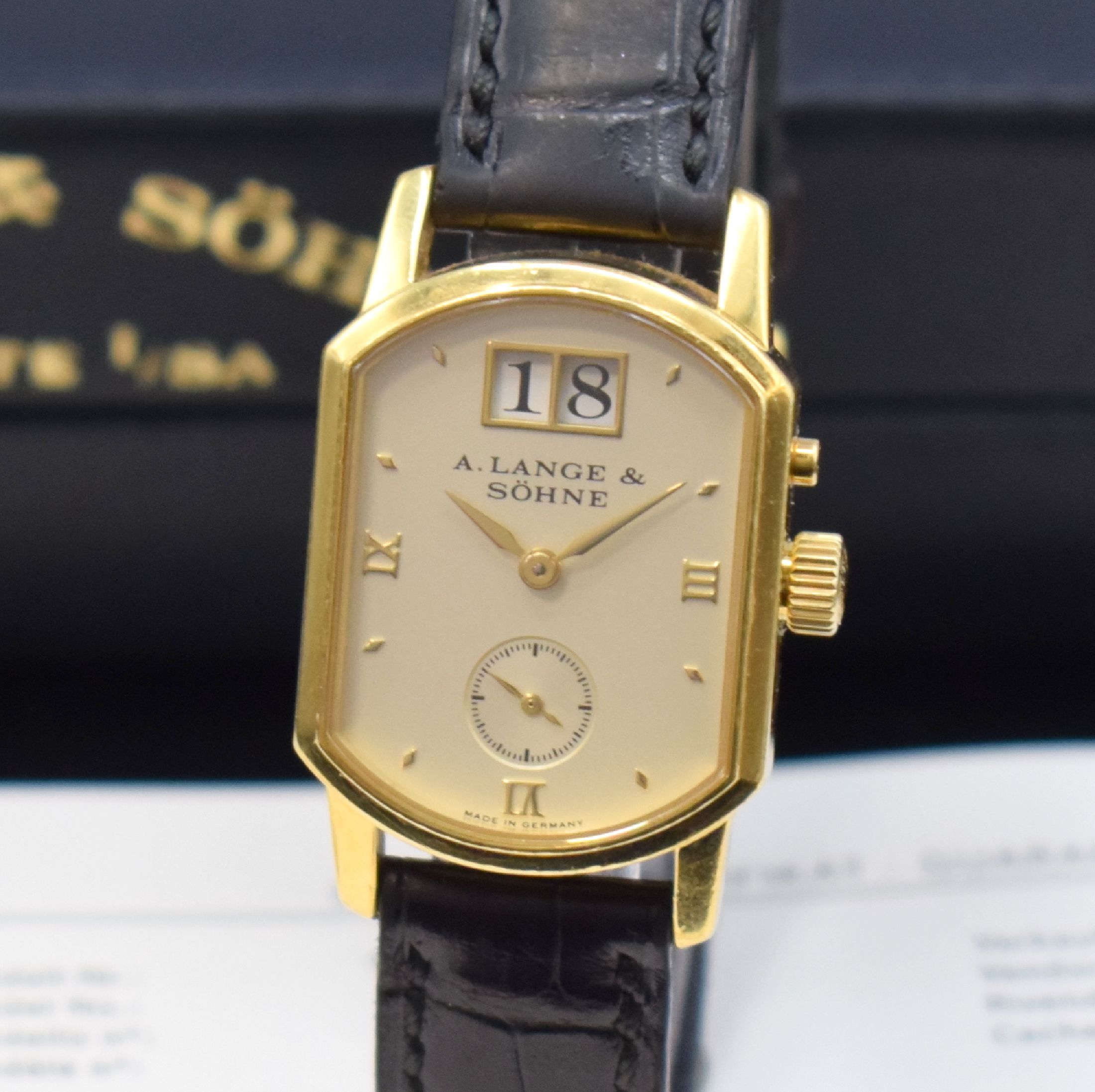 Detail b: A. LANGE & SÖHNE Arkade seltene Damenarmbanduhr in GG 750/000 Referenz 103.021, Handaufzug, beids. vergl. Geh., Boden 4-fach verschr., orig. ...