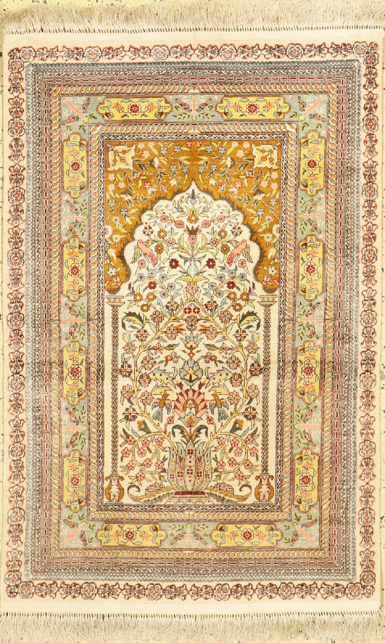 Hereke Seide fein, China, ca. 50 Jahre, reine Naturseide, ca. 93 x 62 cm, EHZ: 1