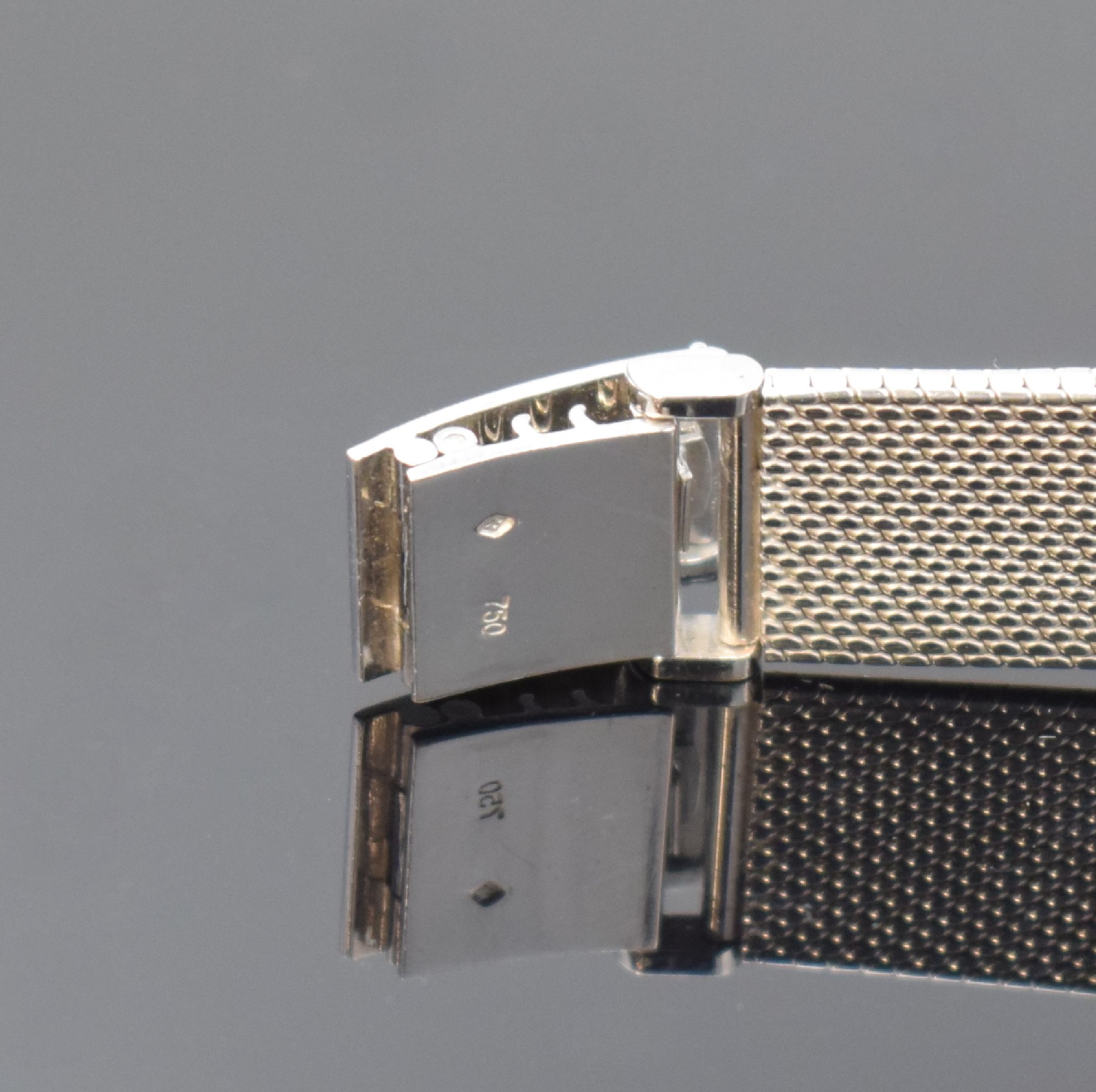 Detail c: LONGINES Damenarmbanduhr in WG 750/000 mit Diamanten, Schweiz um 1966, Handaufzug, 2- teil. Geh., Boden aufgedr., Lünette aufwendig m. Diamanten ...