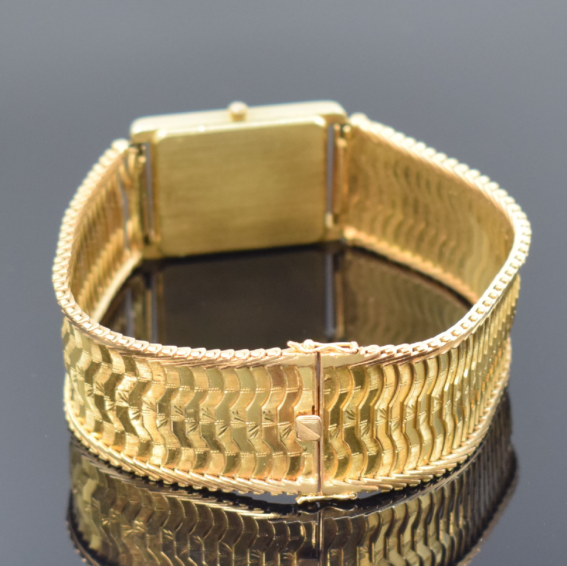Detail b: GENEVE Armbanduhr in GG 585/000 an RG 750/000 Band, Schweiz um 1990, quarz, 2-teil. Gehäuse, Boden aufgedr., gold. Zifferbl. m. röm. Zahlen, gold. ...