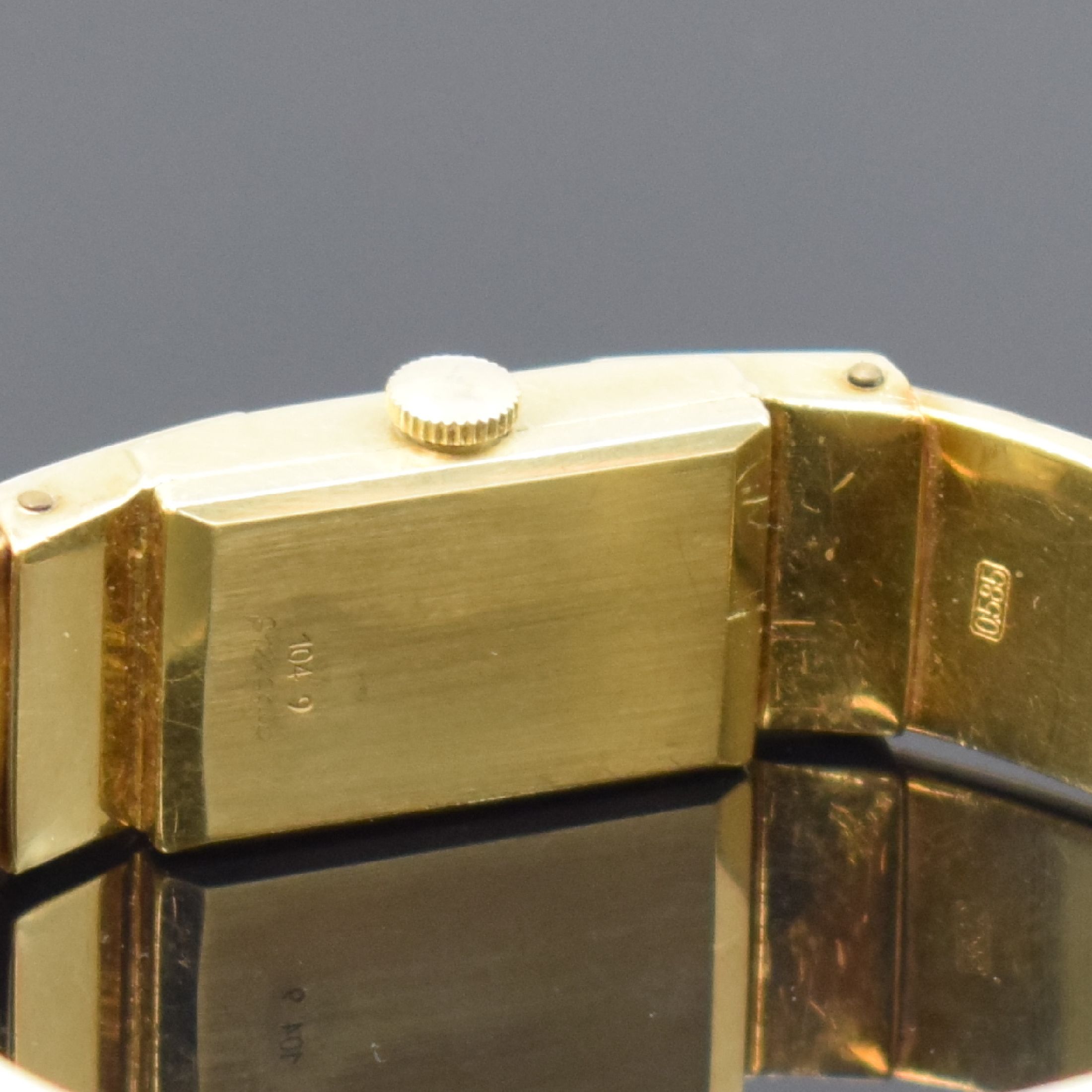 Detail d: CERTINA Damenspangenuhr in GG 585/000, Schweiz um 1960, Handaufzug, 2-teil. Gehäuse, Boden aufgedr., bewegl. Spange in GG 585/000 dell., silb. ...