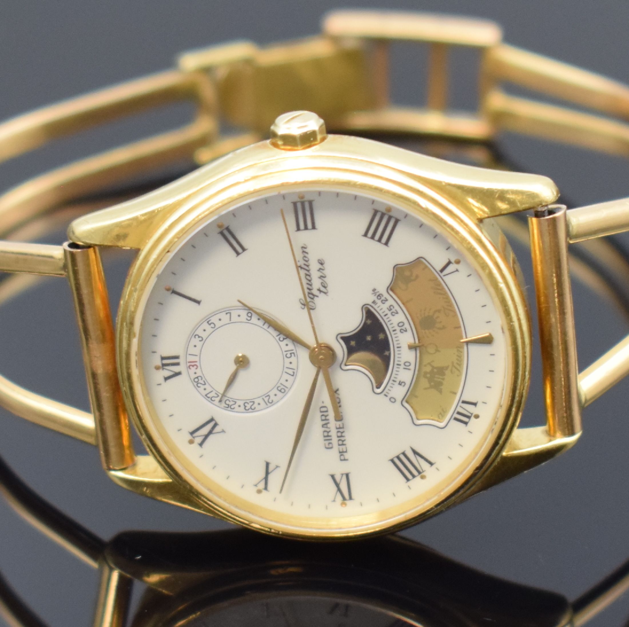 Detail a: GIRARD PERREGAUX Equation Armbanduhr in GG 750/000, Schweiz um 1985, quarz, Ref. 4842 OJ, 2-teil. Gehäuse, vergl. Boden aufgedr., neutr. ...