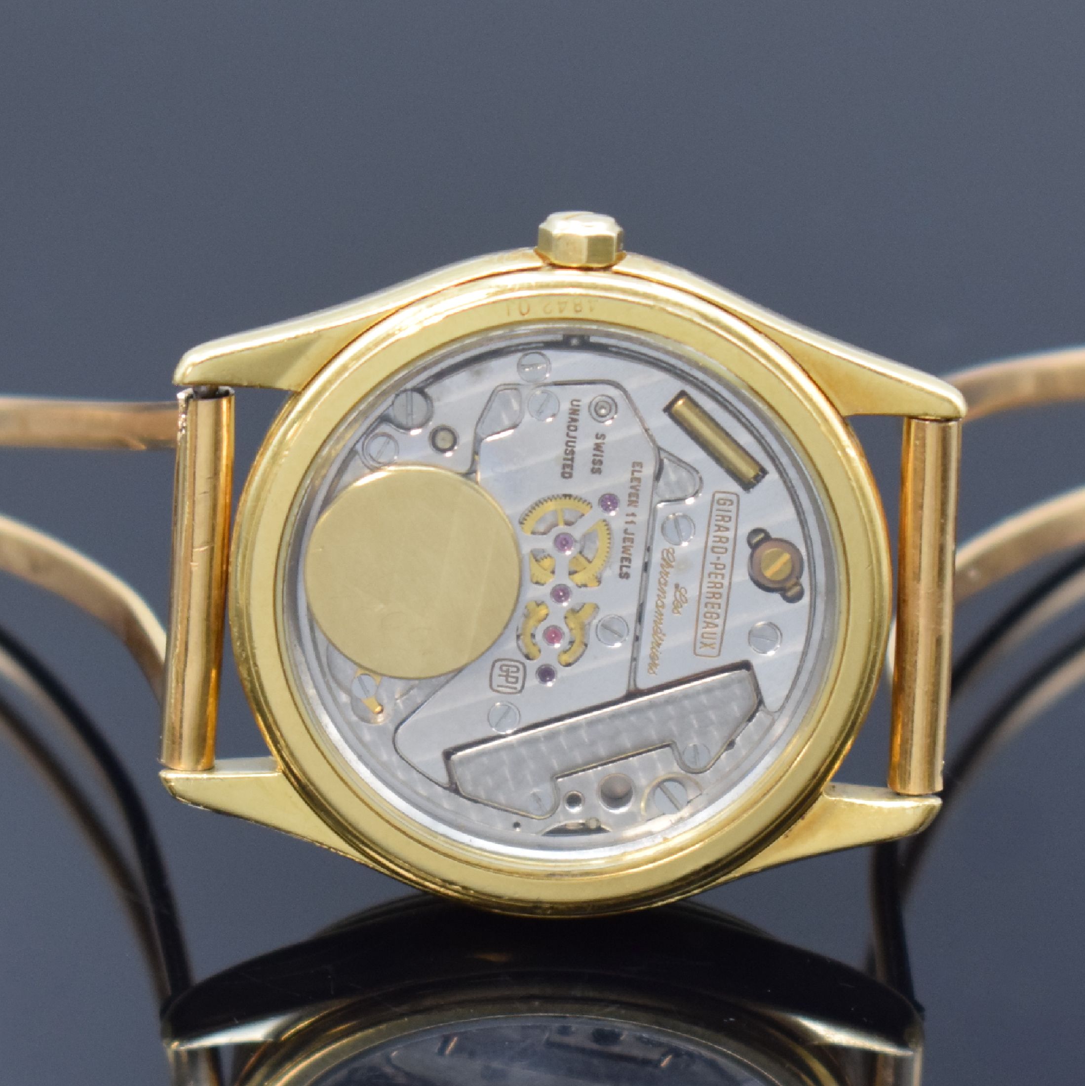 Detail d: GIRARD PERREGAUX Equation Armbanduhr in GG 750/000, Schweiz um 1985, quarz, Ref. 4842 OJ, 2-teil. Gehäuse, vergl. Boden aufgedr., neutr. ...