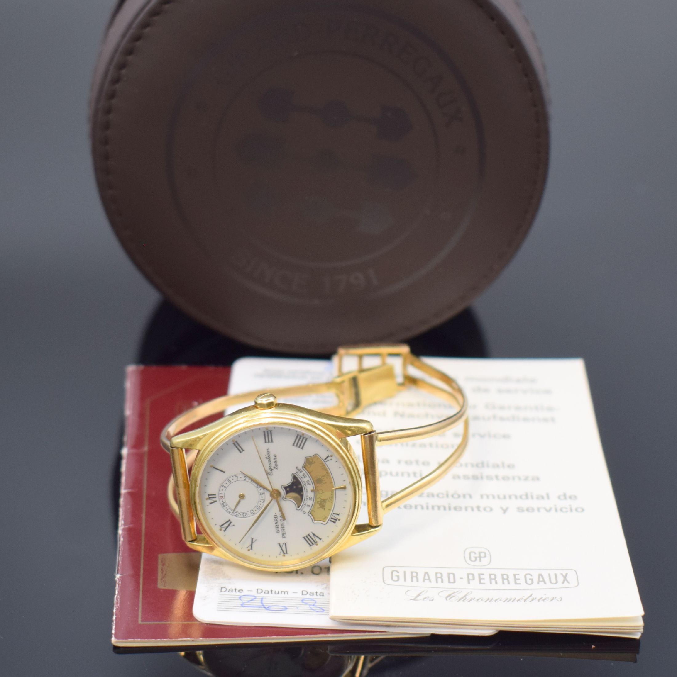 Detail e: GIRARD PERREGAUX Equation Armbanduhr in GG 750/000, Schweiz um 1985, quarz, Ref. 4842 OJ, 2-teil. Gehäuse, vergl. Boden aufgedr., neutr. ...