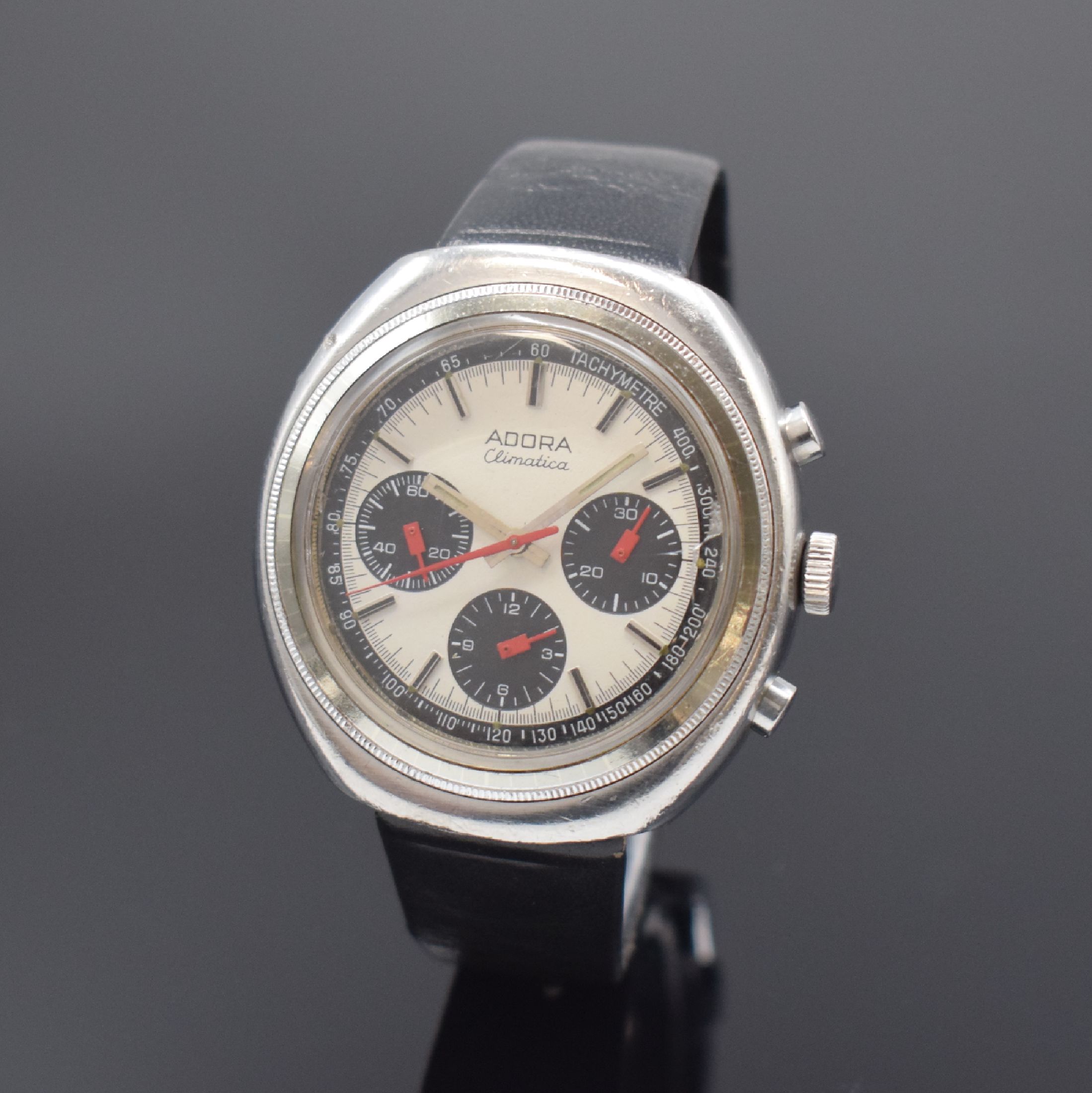 ADORA Climatica Herrenchronograph in Stahl, Schweiz um 1968, Handaufzug, 2-teil. Geh., Boden geschr., silb. Zifferbl. m. aufges. Std.-Ind., schwarze ...