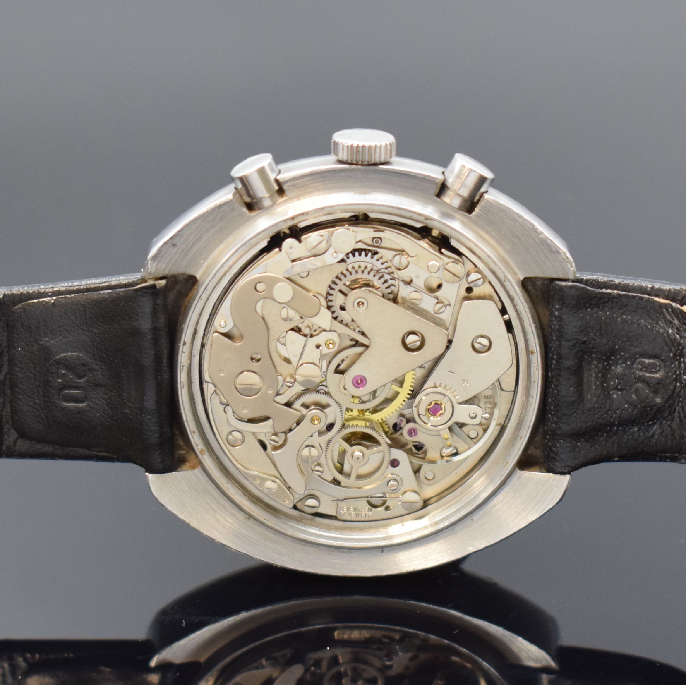 Detail d: ADORA Climatica Herrenchronograph in Stahl, Schweiz um 1968, Handaufzug, 2-teil. Geh., Boden geschr., silb. Zifferbl. m. aufges. Std.-Ind., schwarze ...
