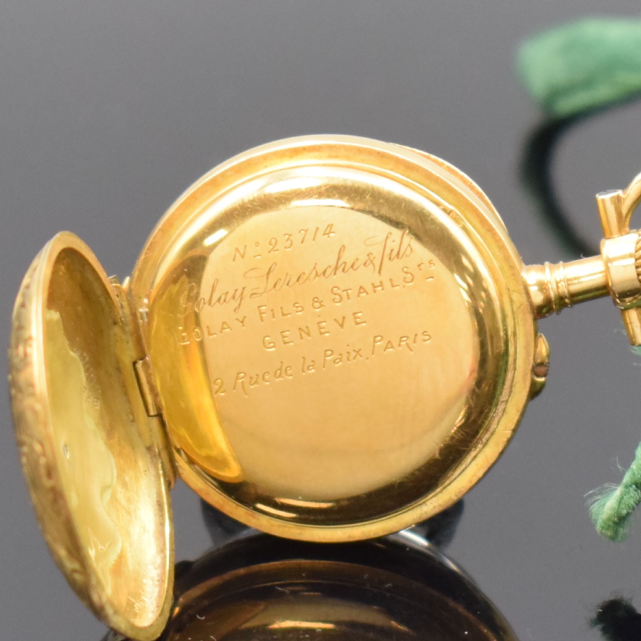 Detail d: LeCOULTRE / GOLAY Fils & Stahl offene Damentaschenuhr in RoseG 750/000, Schweiz um 1870/1880, floral grav. Geh. dell., rücks. transluzid grün ...