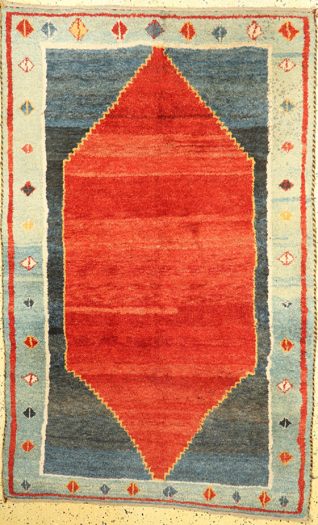 Gabbeh alt, Persien, ca. 40 Jahre, Wolle auf Wolle, ca. 217 x 135 cm, Reinigungsbedürftig, EHZ: 1-2