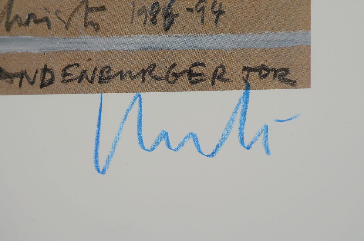 Detail a: Christo 1935-2020, Offsetdruck mit geprägtemFoliendruck auf dünnem Karton, "Verhüllter Reichstag", 1994, handsigniert, Blatt 50x70 cm, ...