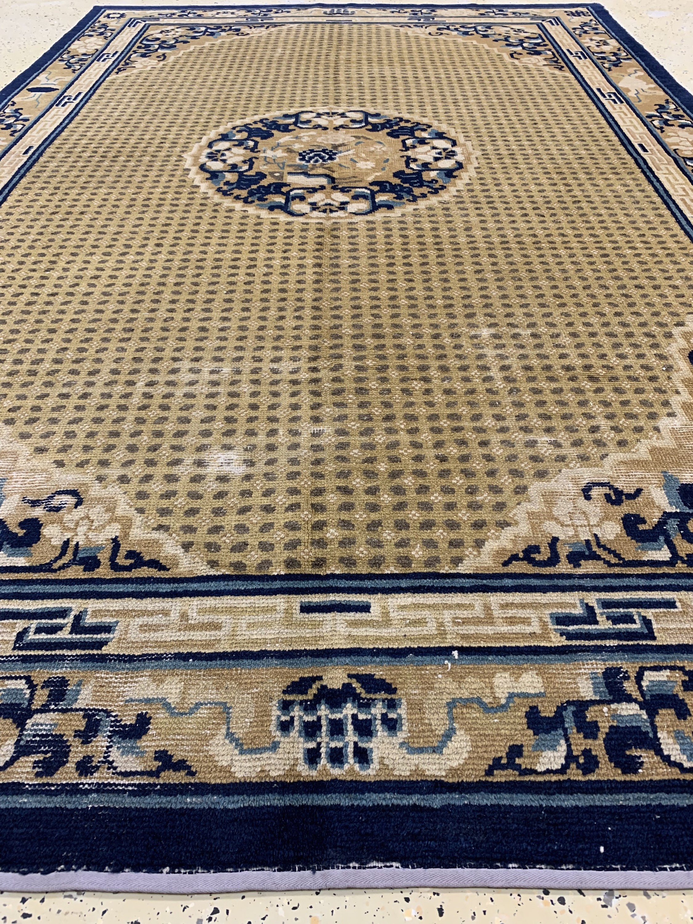 Detail f: Antiker Ning-Hsia, Westchina, Mitte 19.Jhd,Wolle auf Baumwolle, ca. 276 x 184 cm, EHZ: 2-3.