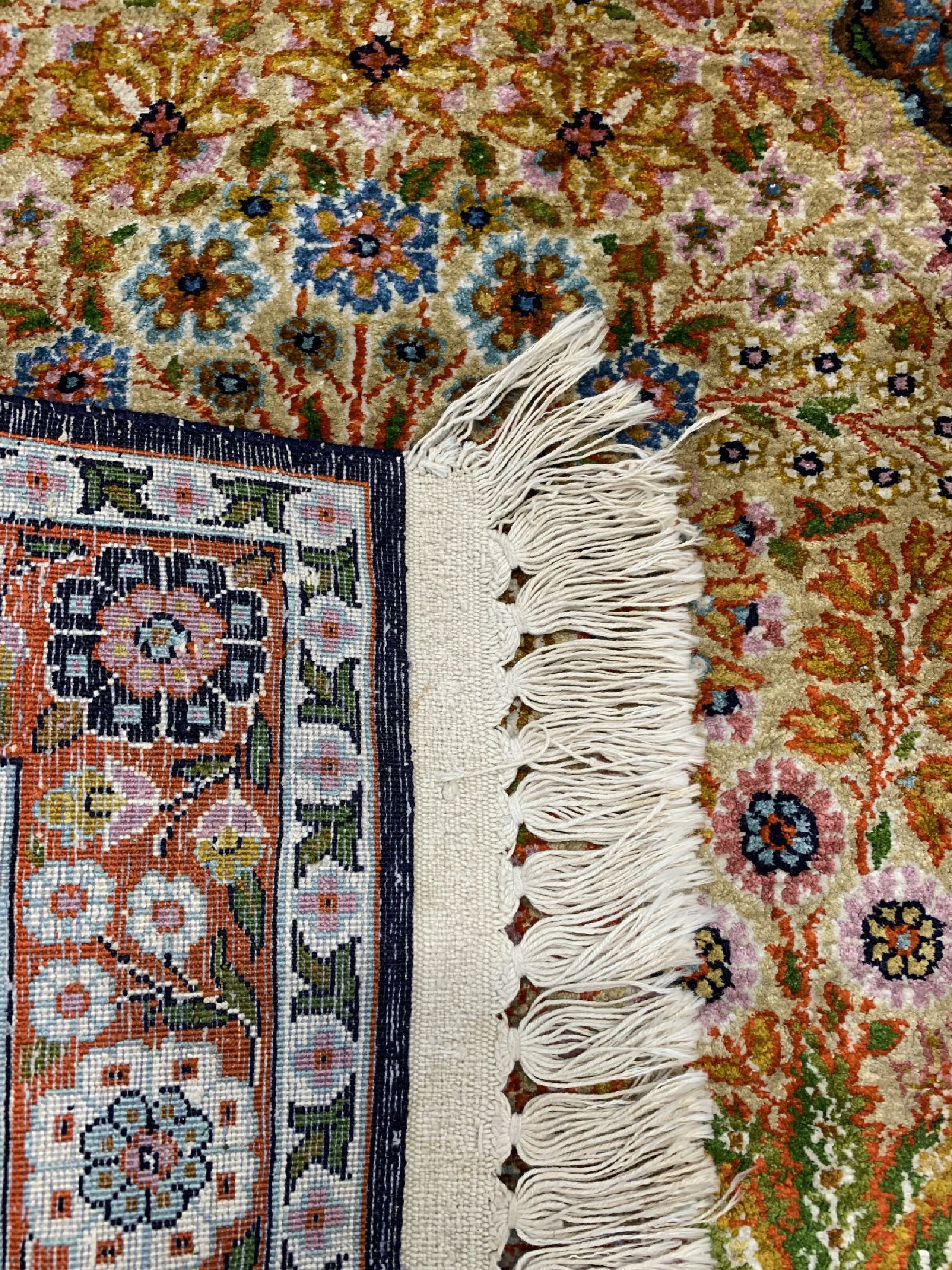 Detail h: Konvolut 4 Kaschmir, Indien, ca. 40 Jahre, Kunstseide, ca. 155 x 90 cm, EHZ: 2