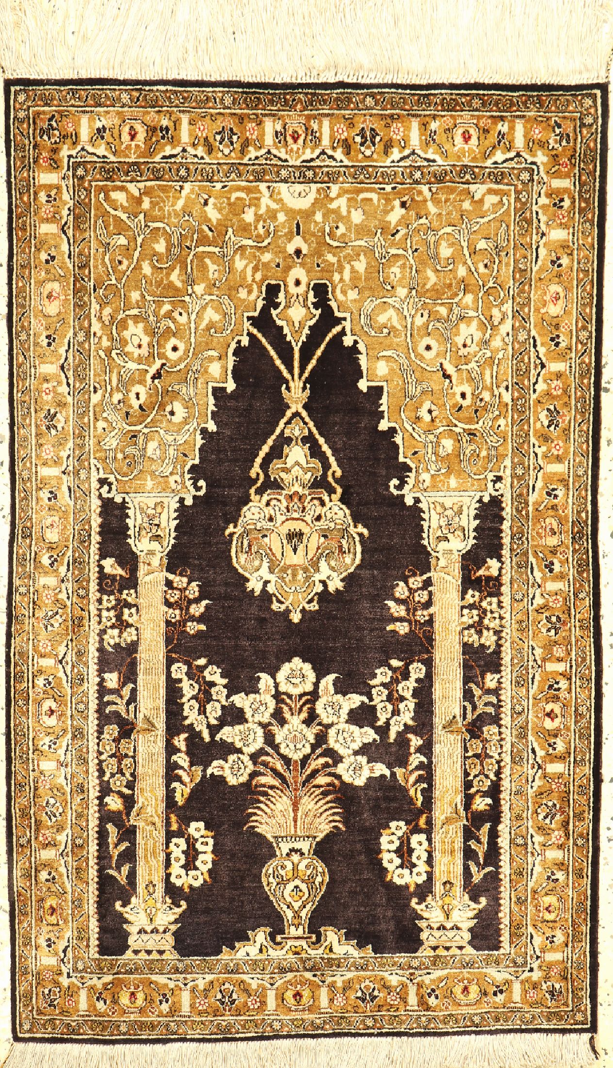 Ghom Seide alt, Persien, um 1960, reine Naturseide, ca. 127 x 80 cm, EHZ: 1-2