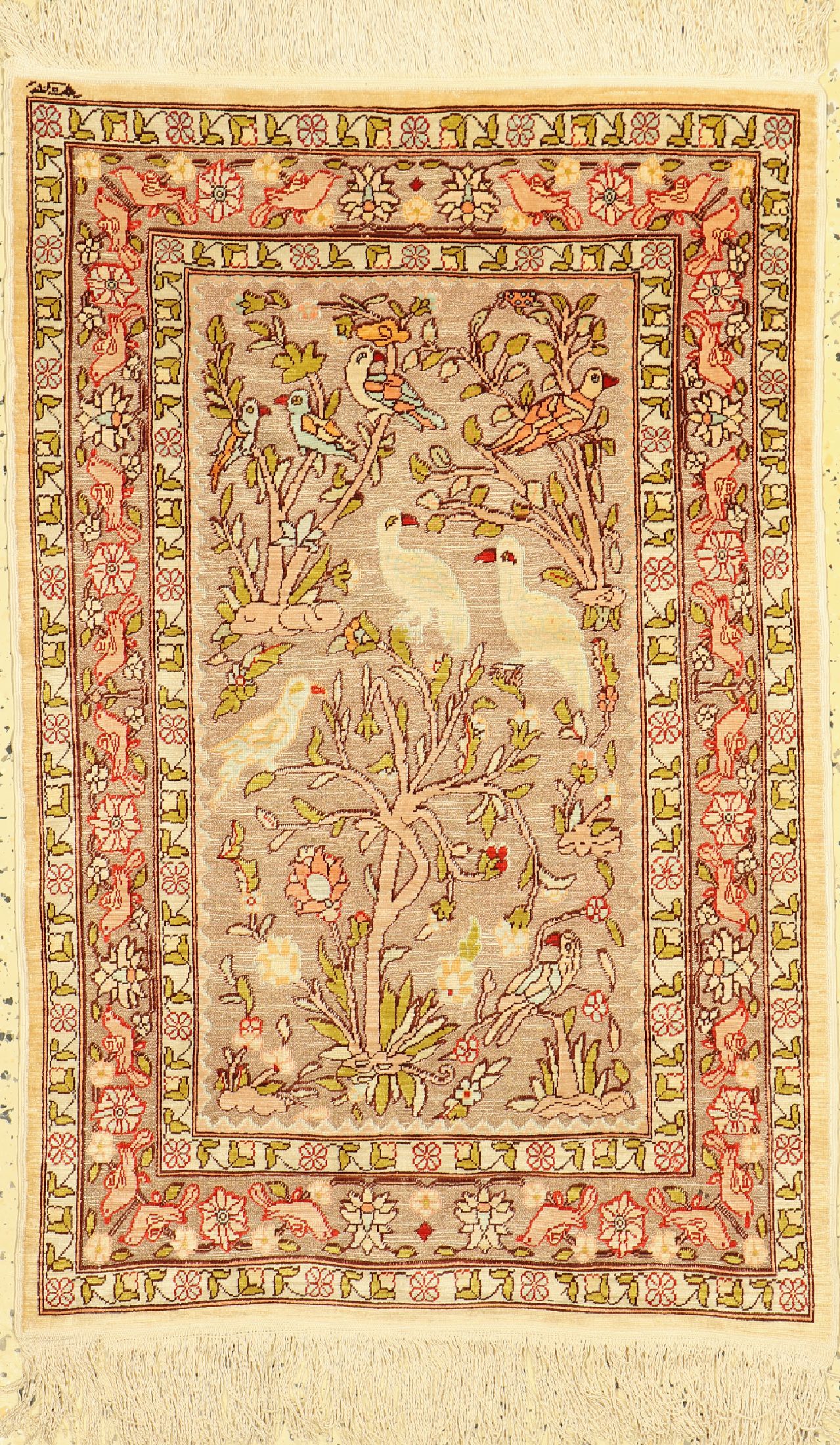Hereke Seide fein, signiert, Türkei, um 1950, reine Naturseide, Metallbroschiert, ca. 100 x 66 cm, EHZ: 1-2