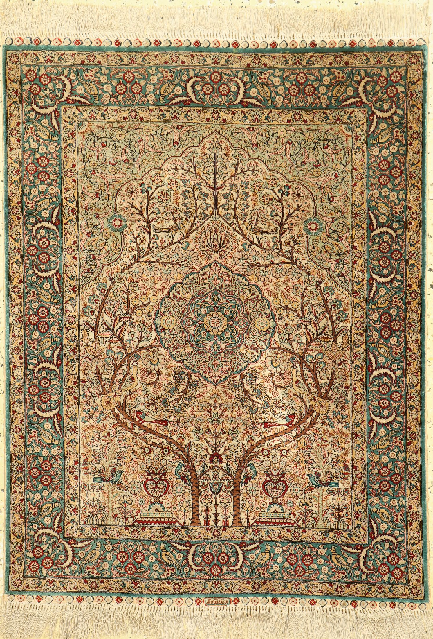 Hereke Seide fein, China, ca. 50 Jahre, reine Naturseide, ca. 122 x 92 cm, ca. 1,0 Mio. Kn/qm, EHZ: 1-2