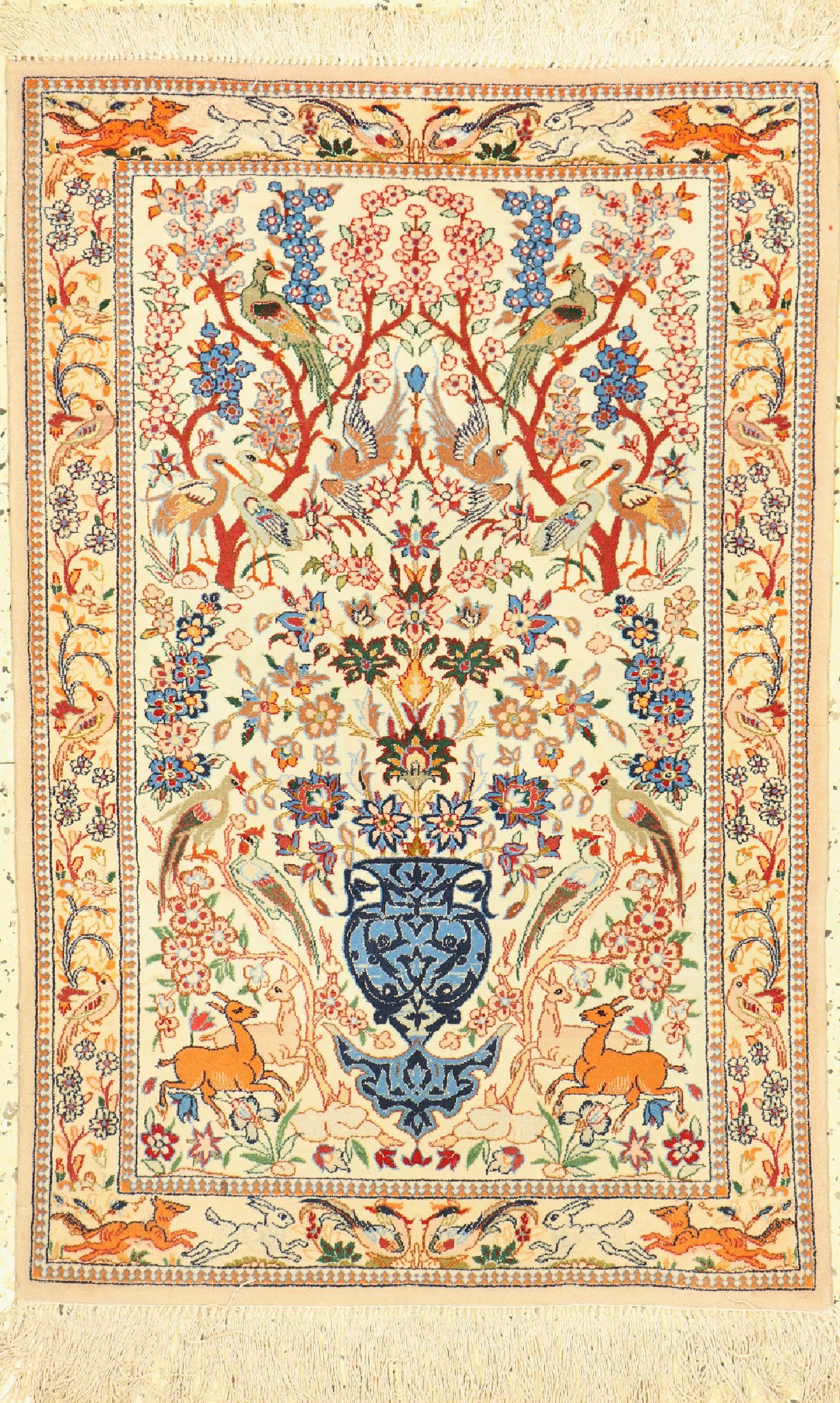 Esfahan fein, Persien, ca. 50 Jahre, Korkwolle mit und auf Seide, ca. 105 x 70 cm, EHZ: 1