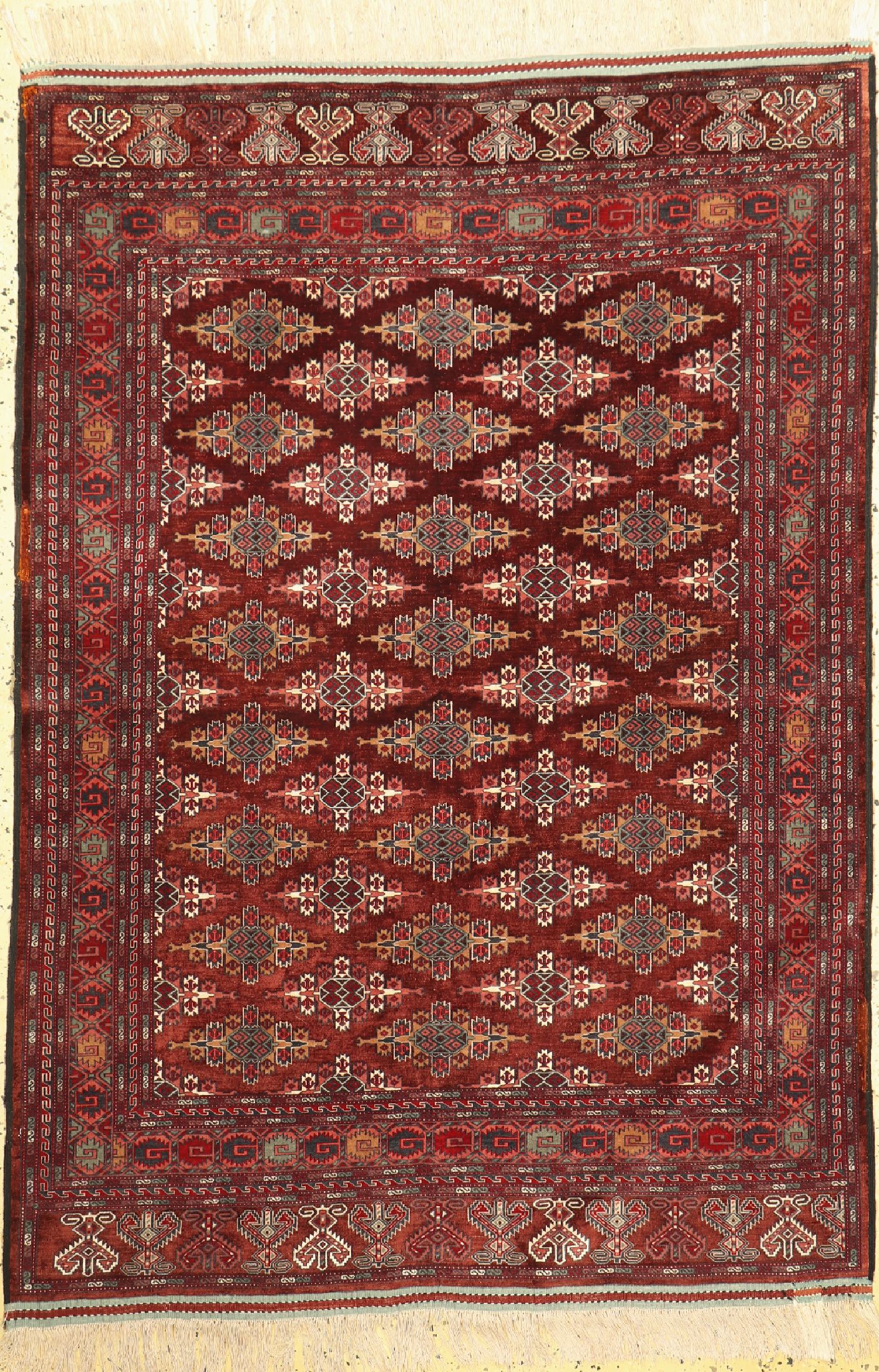 Mauri Seide fein, Afghanistan, ca. 50 Jahre, reine Naturseide, ca. 175 x 122 cm, kleine Restaurierung, EHZ: 1-2