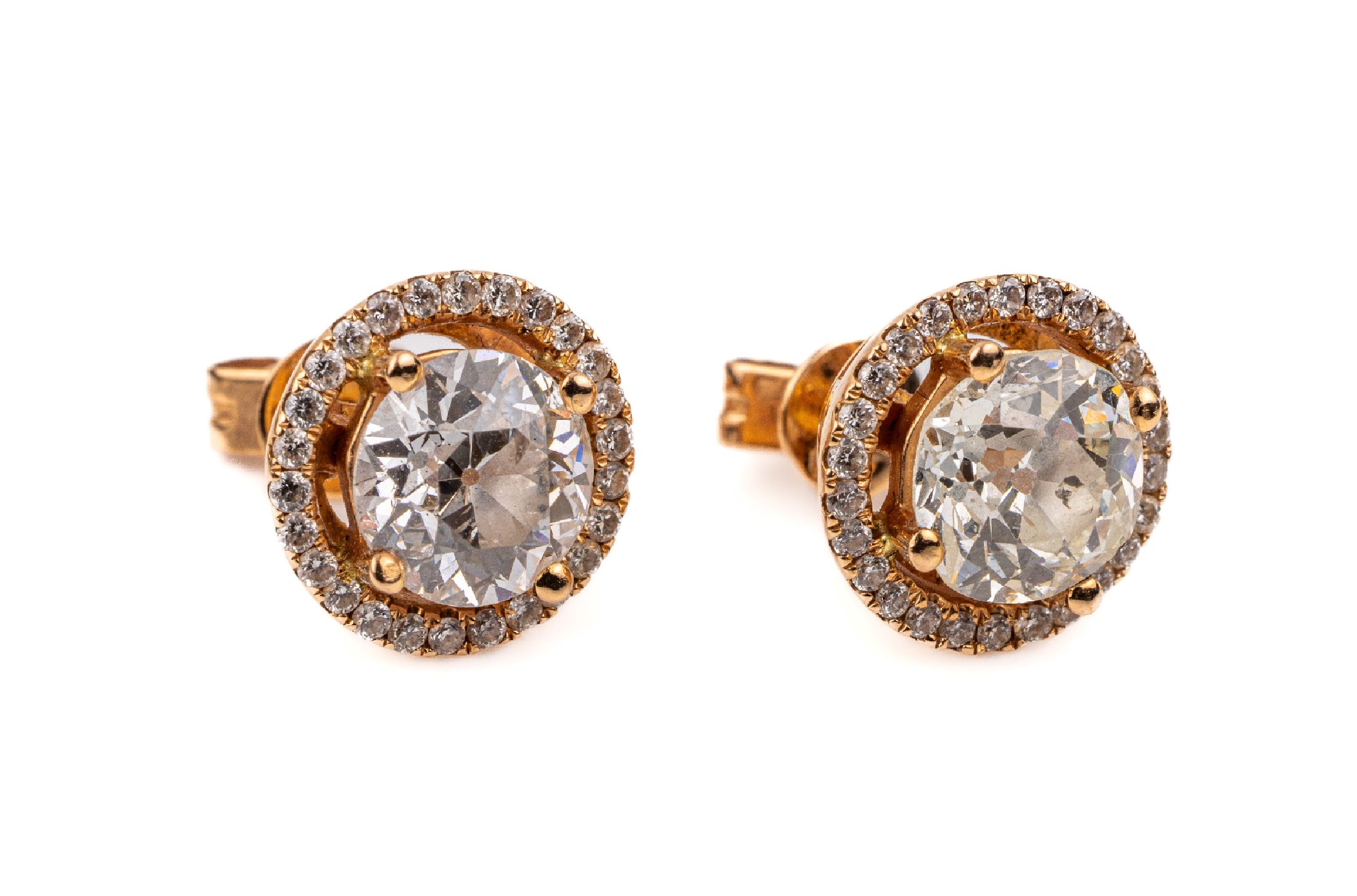 Paar 18 kt Gold Diamant-Ohrstecker, RG 750/000, 2 Altschliffdiamanten zus. ca. 2.40 ct Weiß/si-p1, umgeben von Brillantkranz zus. ca.0.35 ct ...