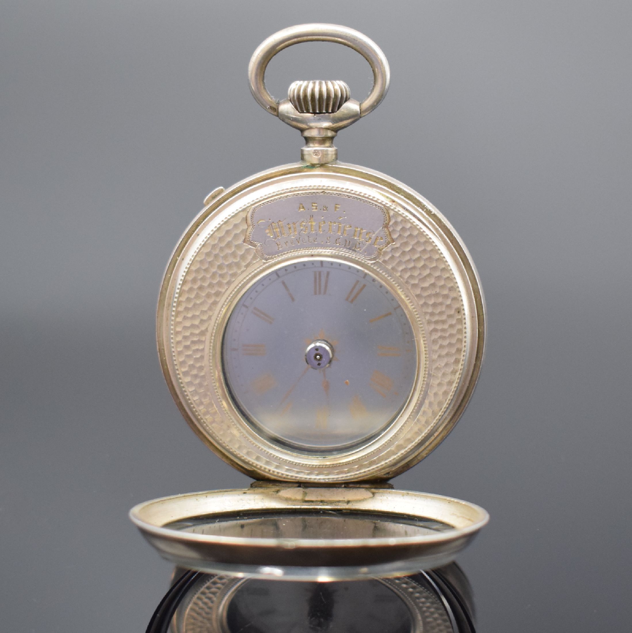 Detail b: A.S & F (Armand Schwob & Frère) Mysterieuse Herrentaschenuhr in Silber, Schweiz um 1880, Geh. beids. vergl., Glaszifferblatt m. röm. Zahlen, ...