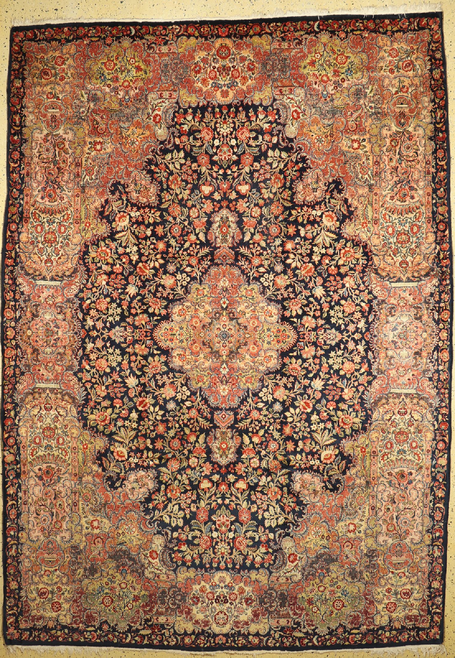 Kerman Kork alt, Persien, um 1940, Korkwolle auf Baumwolle, ca. 375 x 265 cm, gereinigt, EHZ: 1-2