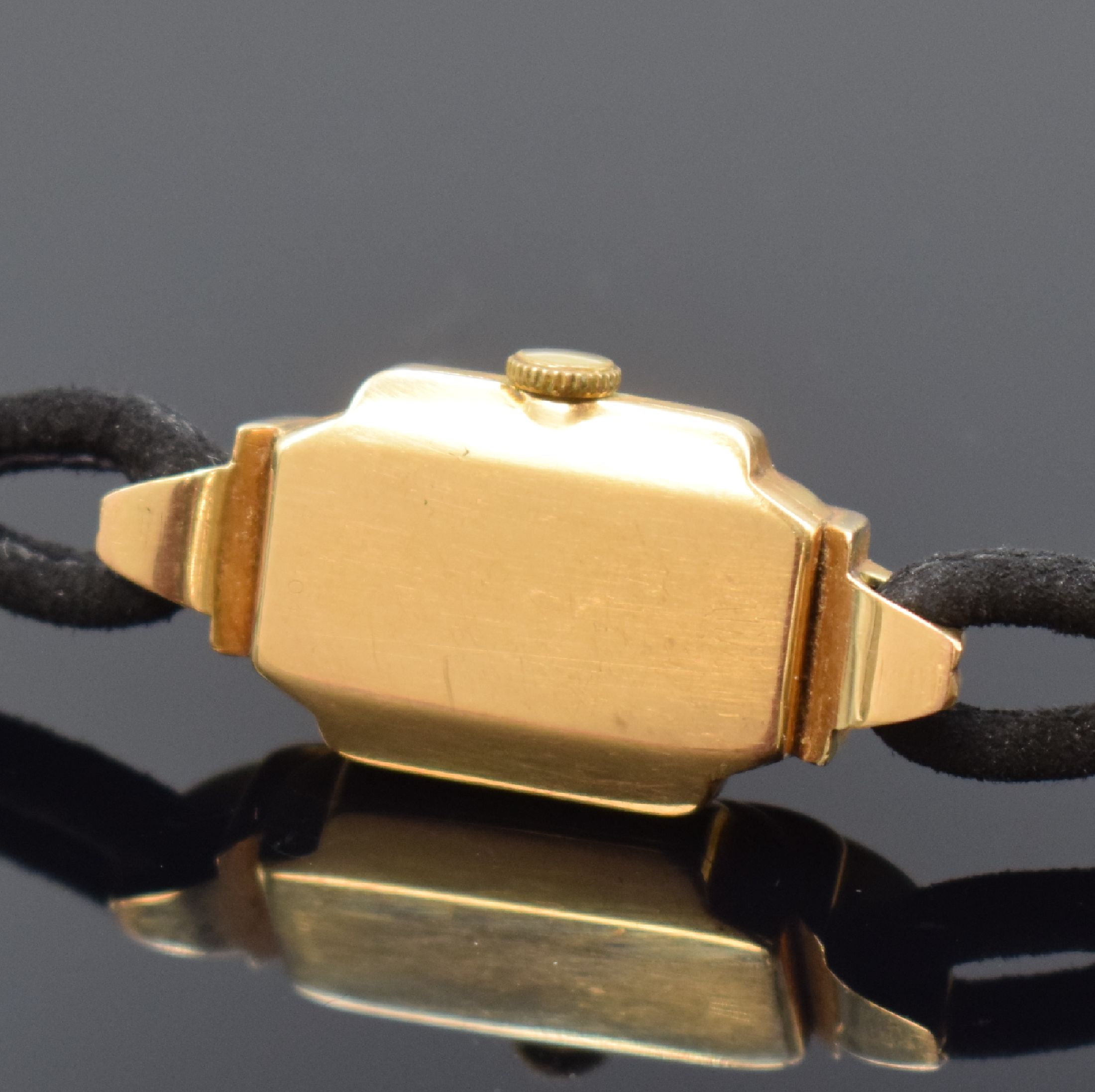 Detail d: ROLEX Precision Damenarmbanduhr in RoseG 750/000, Schweiz um 1946, Handaufzug, Boden aufgedr., Stoffband, silb. Zifferbl. rest. u. altersbed. pat., ...