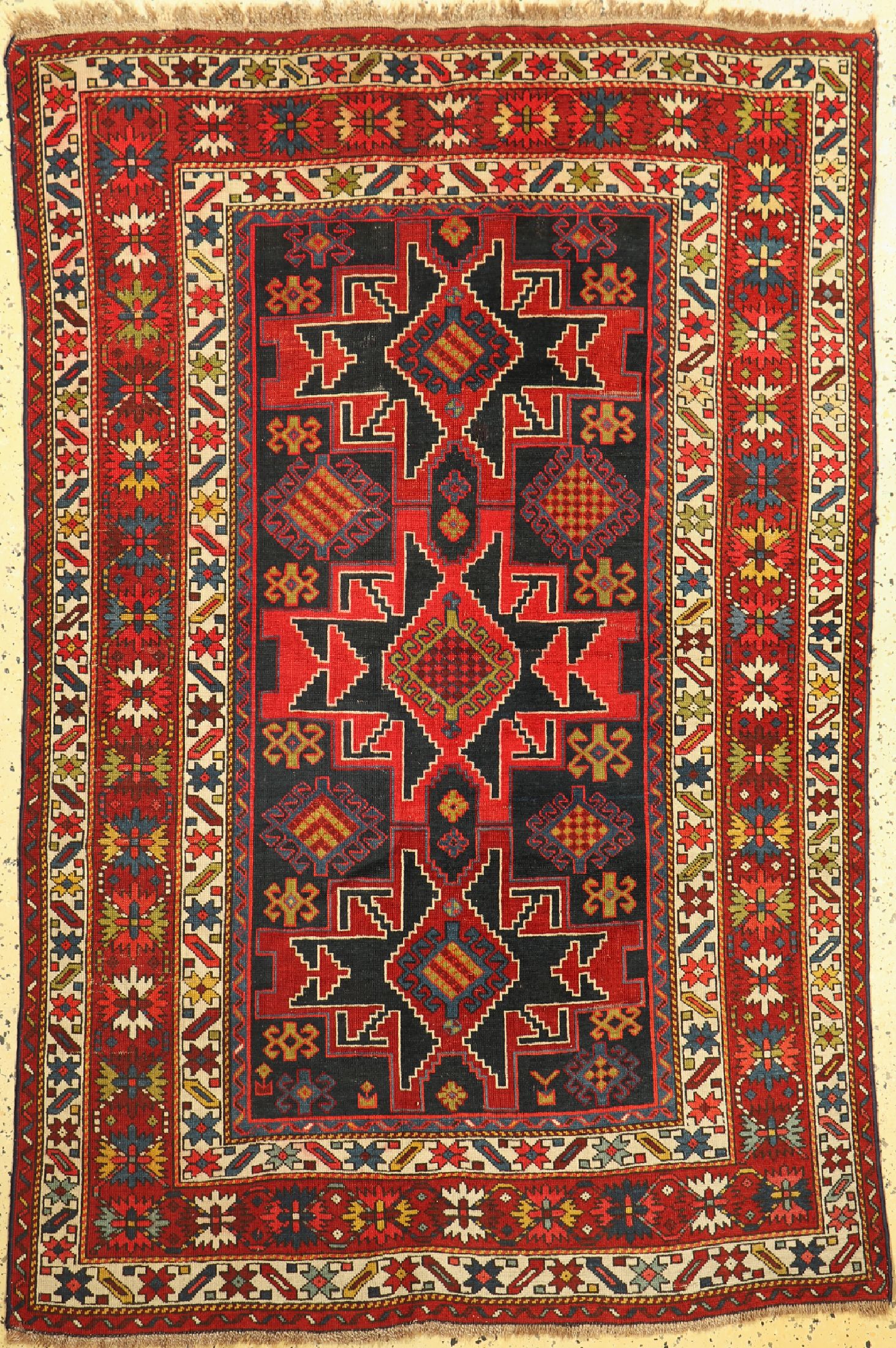 Schirwan antik, Kaukasus, um 1900, Wolle auf Wolle, ca. 185 x 122 cm, EHZ: 2-3