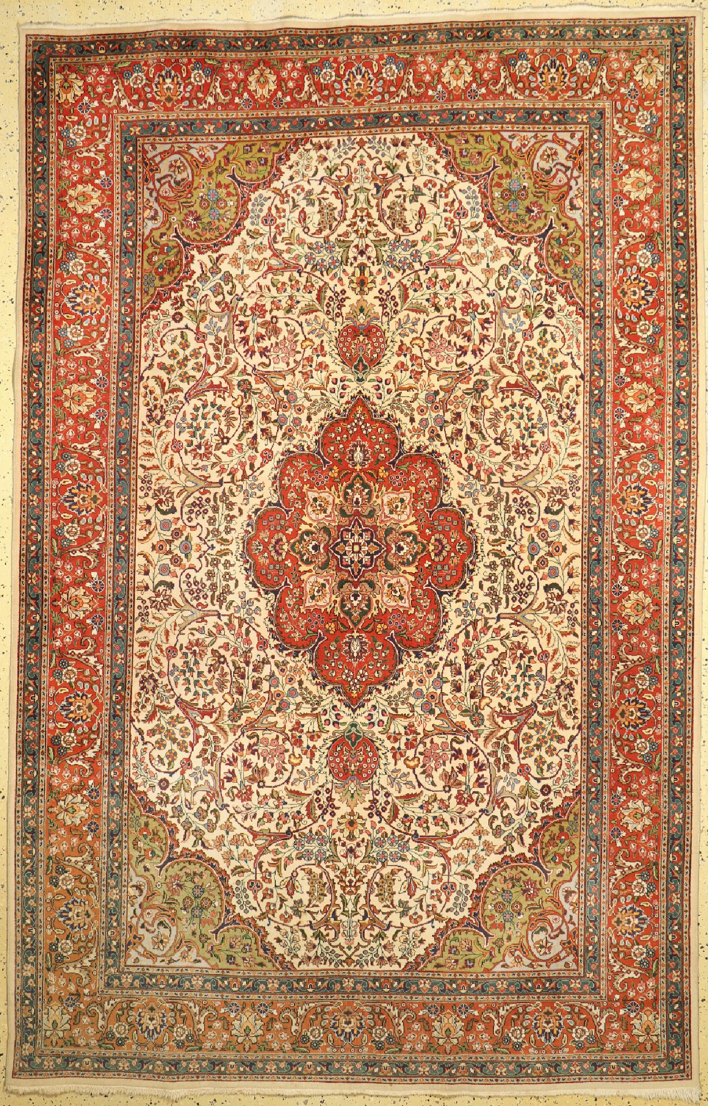 Täbriz, Persien, ca. 50 Jahre, Wolle auf Baumwolle, ca. 308 x 200 cm, EHZ: 2-3