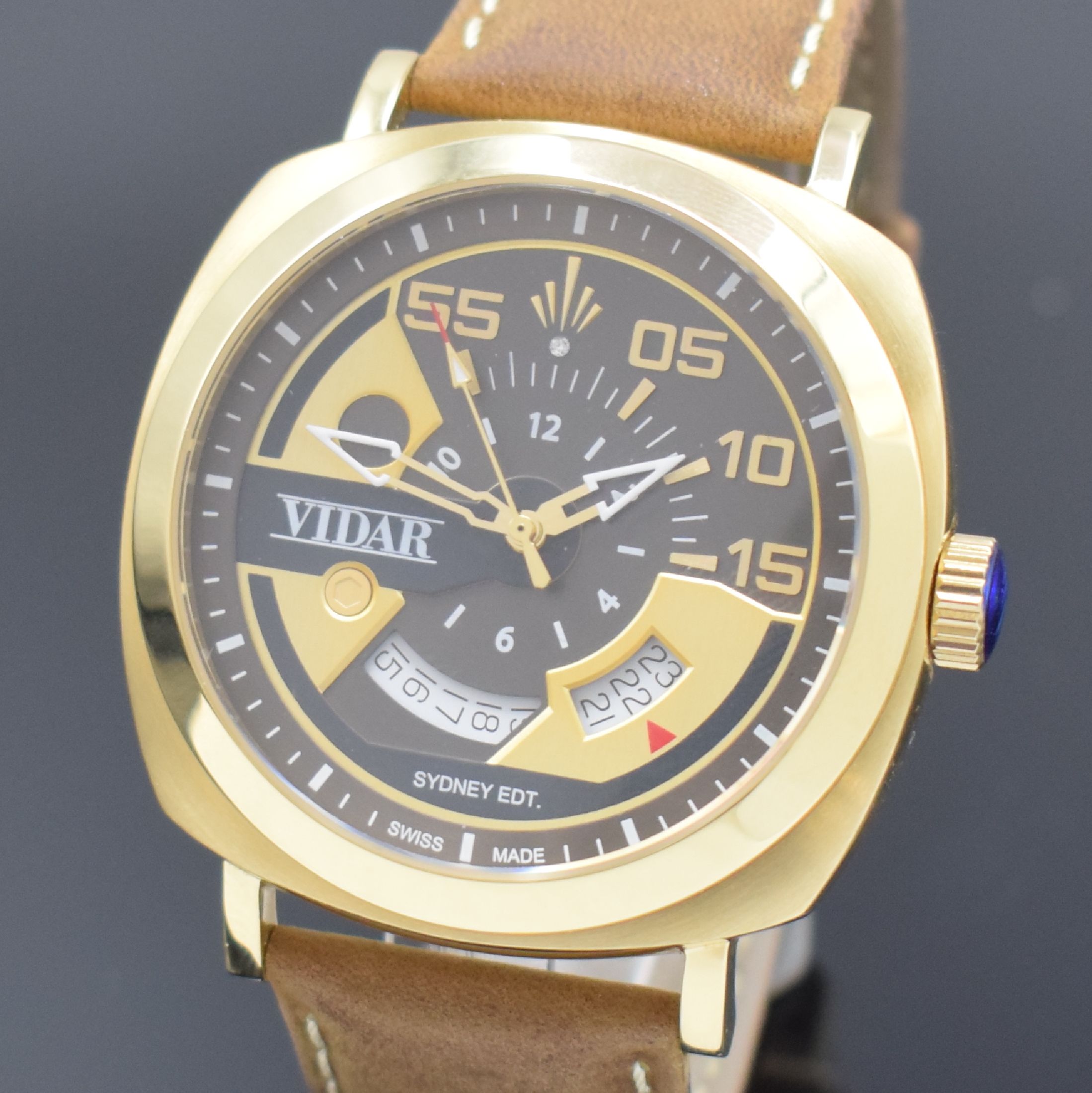 Detail a: VIDAR auf 55 Stück limitierte Herrenarmbanduhr Sidney Edition Referenz VR 017-200-01, Automatik, vergoldetes, kissenförmiges Edelstahlgeh. inkl. ...