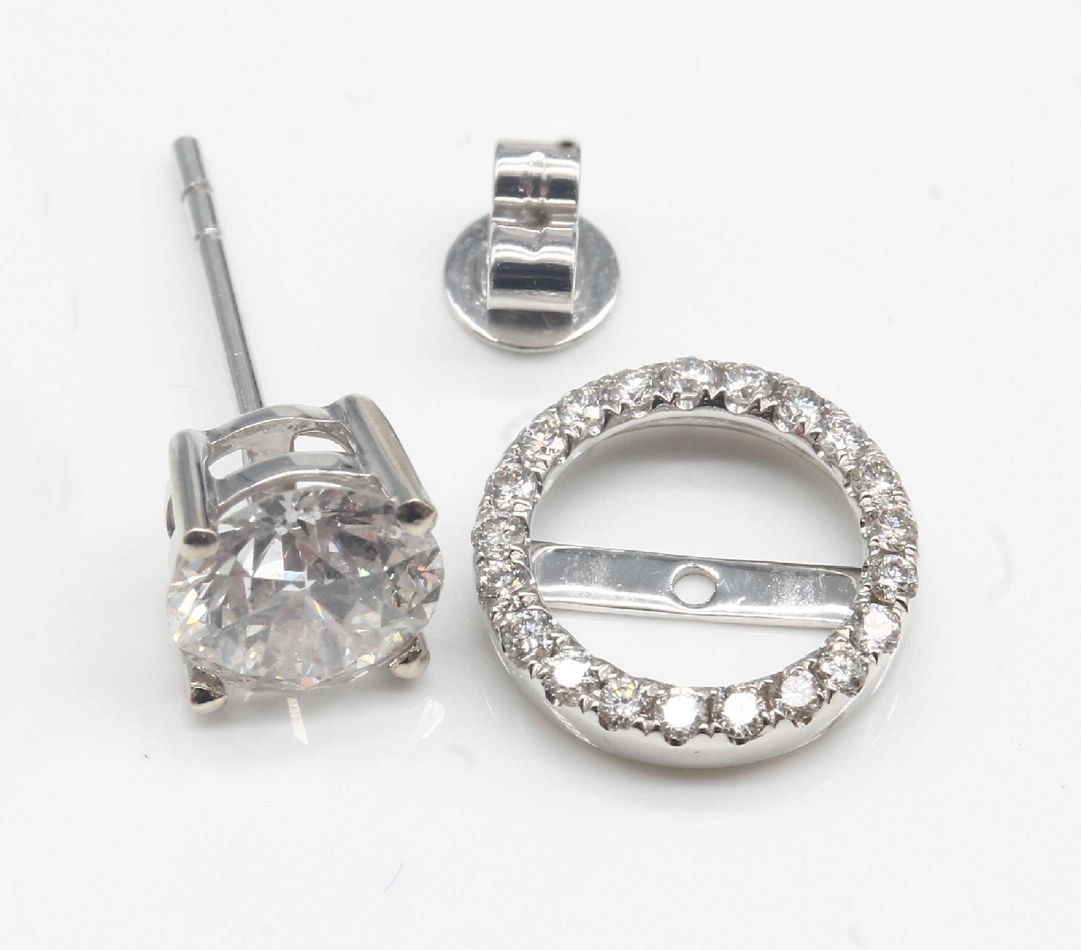 Detail c: Paar 14 kt Gold Diamant Ohrstecker, WG 585/000, 2 Altschliffdiamanten zus. ca. 2.08 ct Weiß/si-p, abnehmbarer Brillantkranz zus. ca. 0.42 ct feines ...