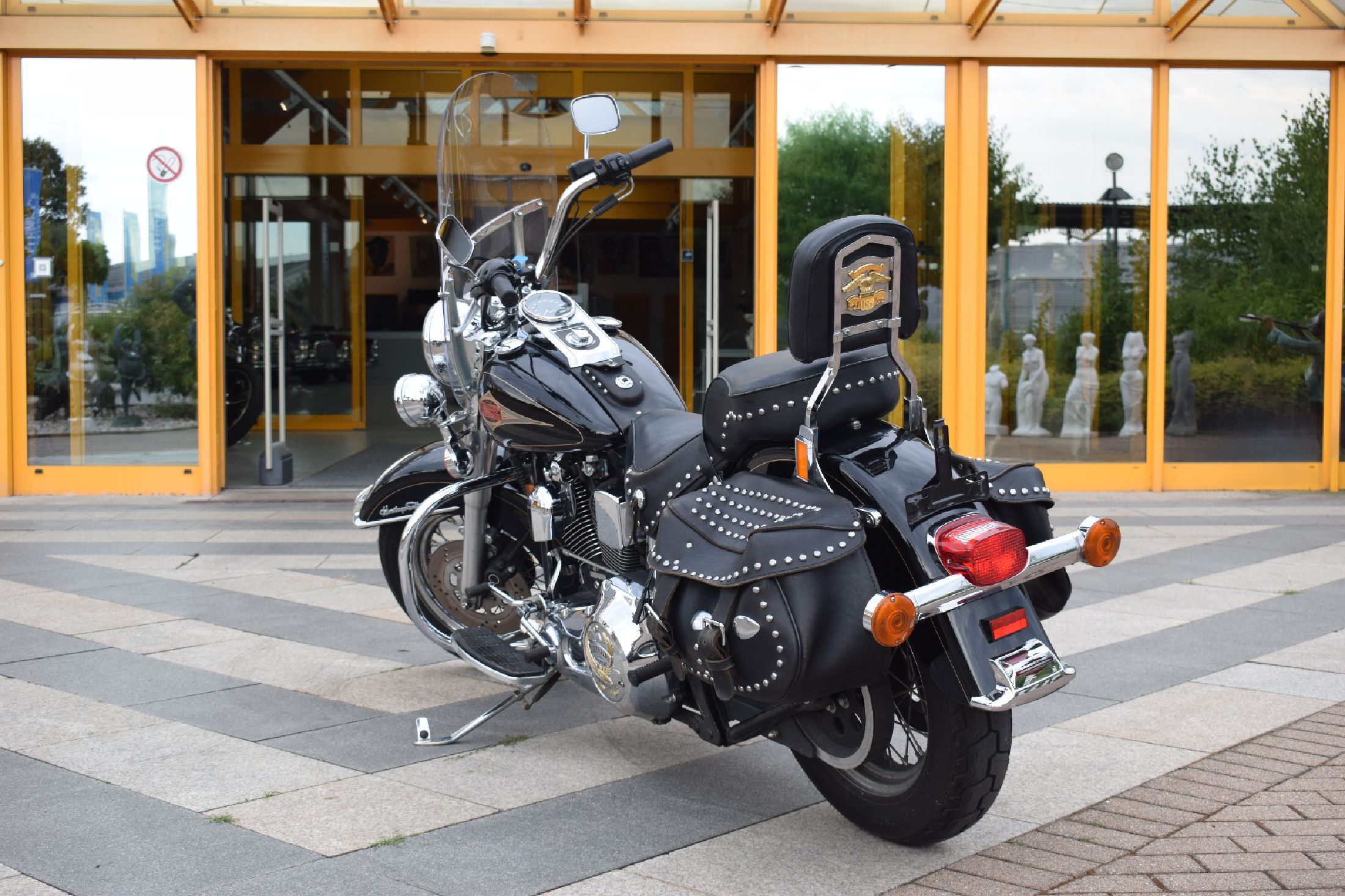 Detail a: Harley-Davidson Softail Heritage FXST, Fahrgestellnummer: 1HD1BJL42TY051233, EZ 07/1996, Laufleistung ca. 16.050 km abgelesen,HU 09/2024, 41 kW/ 56 ...
