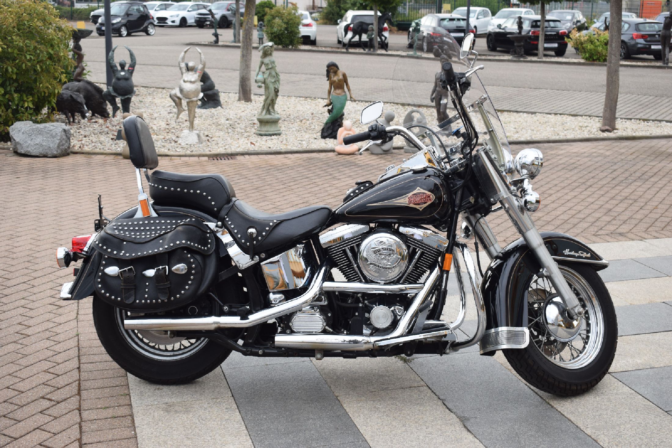 Detail b: Harley-Davidson Softail Heritage FXST, Fahrgestellnummer: 1HD1BJL42TY051233, EZ 07/1996, Laufleistung ca. 16.050 km abgelesen,HU 09/2024, 41 kW/ 56 ...