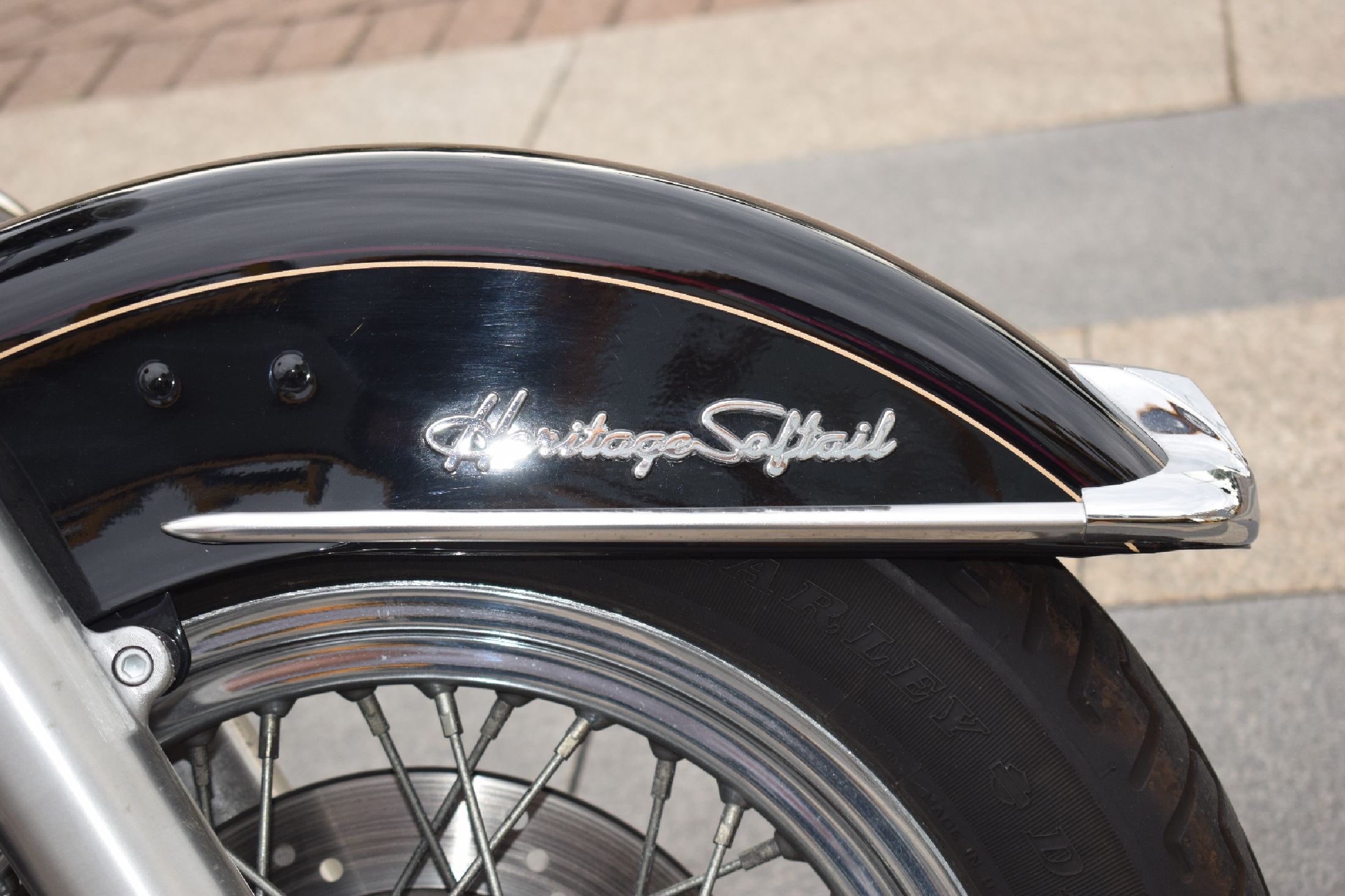 Detail d: Harley-Davidson Softail Heritage FXST, Fahrgestellnummer: 1HD1BJL42TY051233, EZ 07/1996, Laufleistung ca. 16.050 km abgelesen,HU 09/2024, 41 kW/ 56 ...