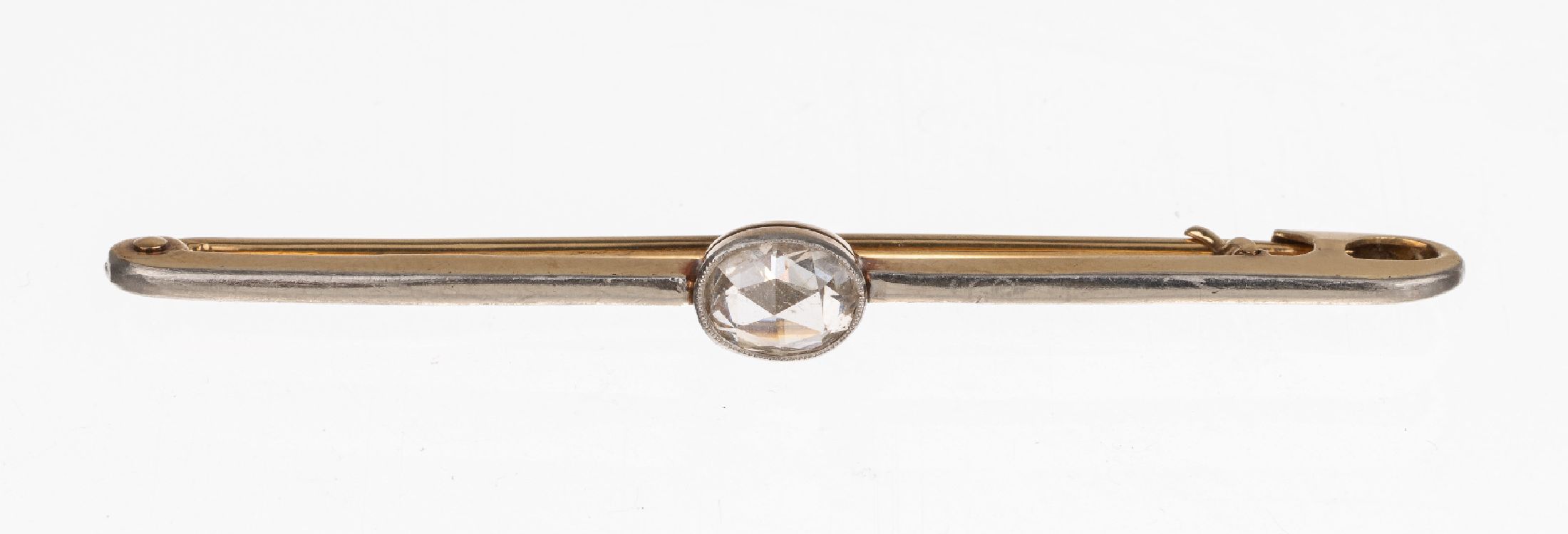 14 kt Gold Jugendstil Diamant-Brosche, um 1900, GG 585/000, schauseitig zeittyp. plat., mittig mit einer ovalen Diamantrose ca.0.30 ct Weiß/si, L. ...