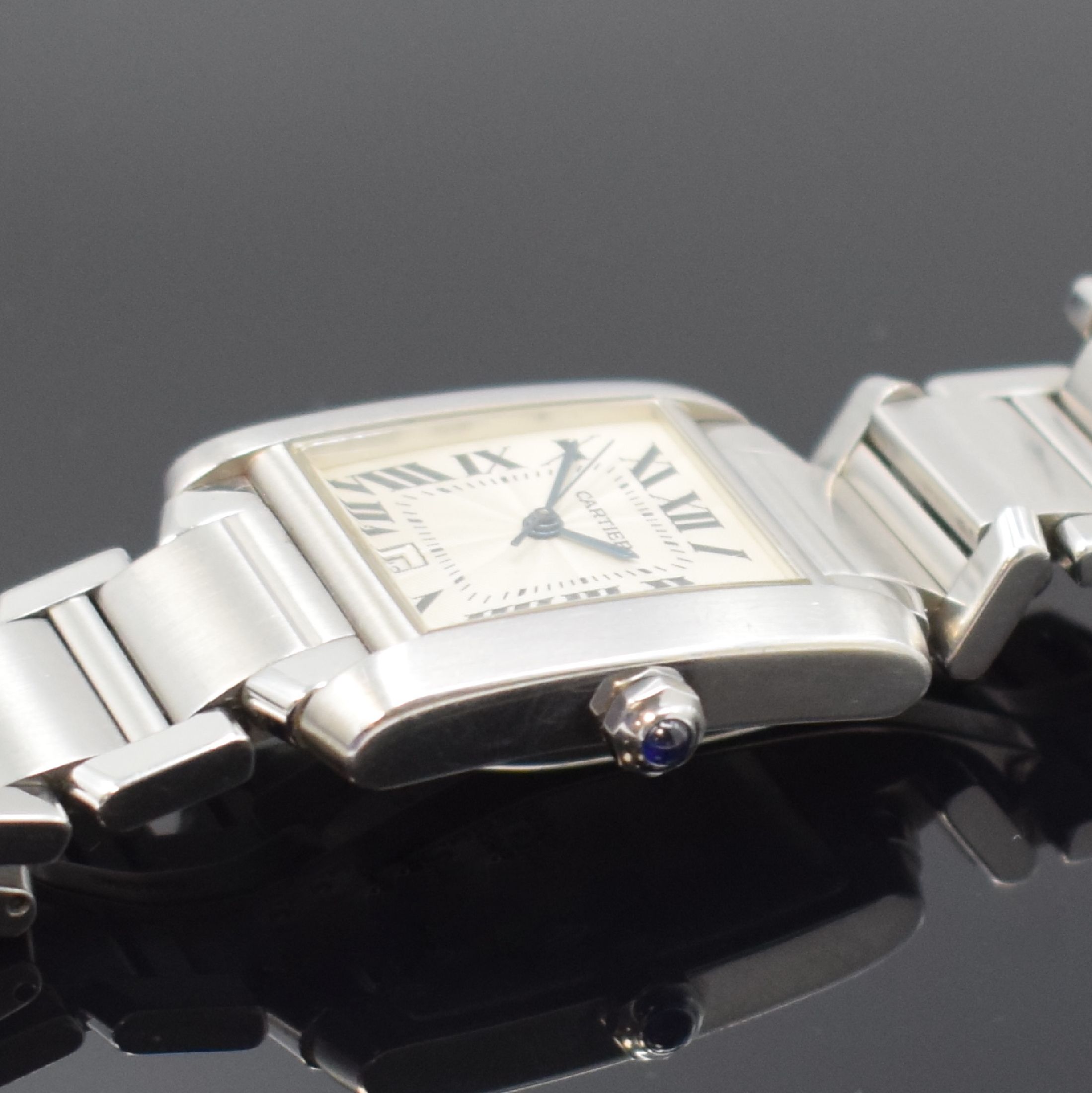 Detail c: CARTIER Tank Francaise Armbanduhr Referenz 2302, Schweiz um 2000, Automatik, Edelstahlgeh. inkl. Gliederband m. dopp. Faltschl., Boden 4-fach ...
