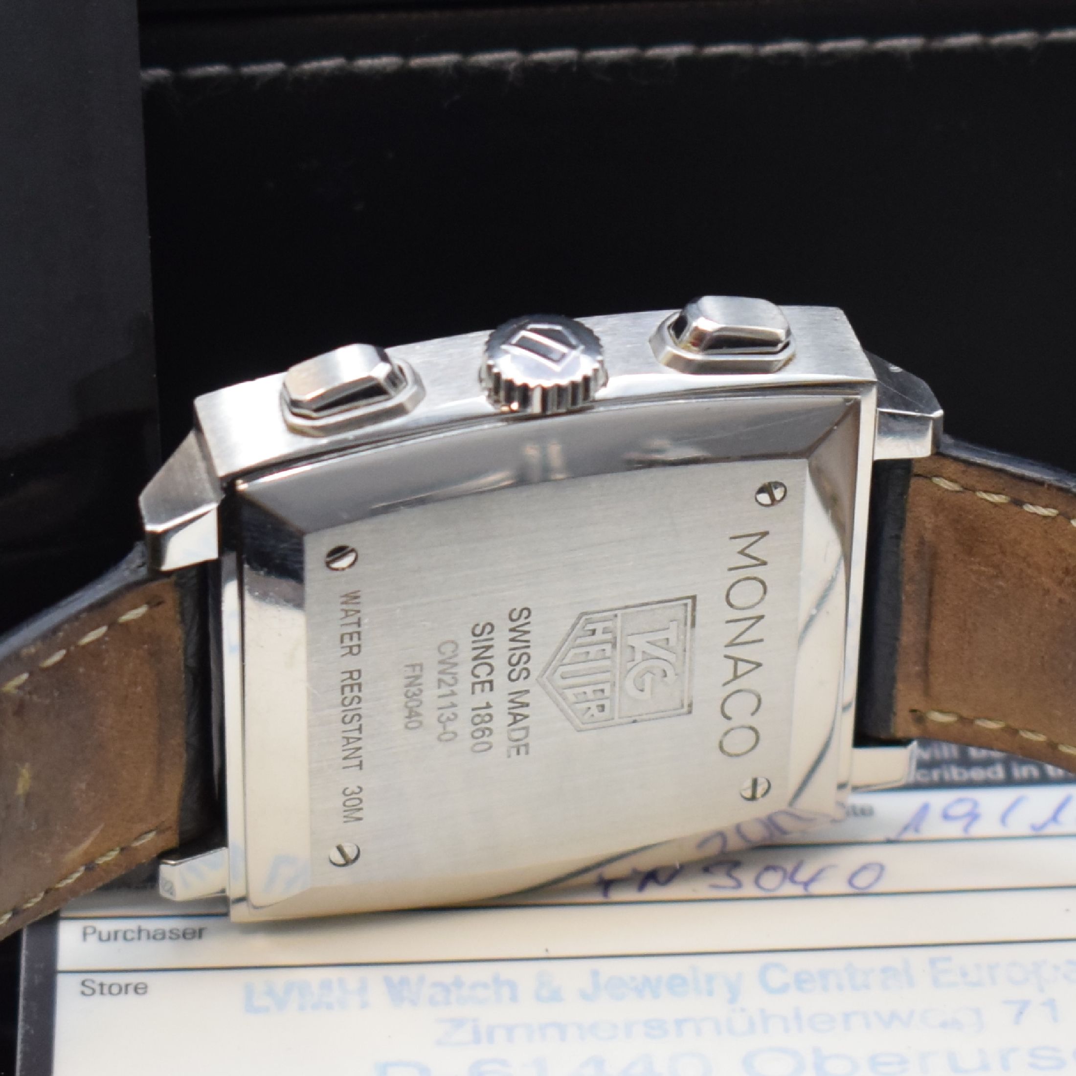 Detail d: TAG HEUER Monaco Herrenarmbanduhr mit Chronograph Ref. CW2113-0, Schweiz um 2007, Automatik, quadrat. Gehäuse, Boden 4-fach verschr., orig. ...