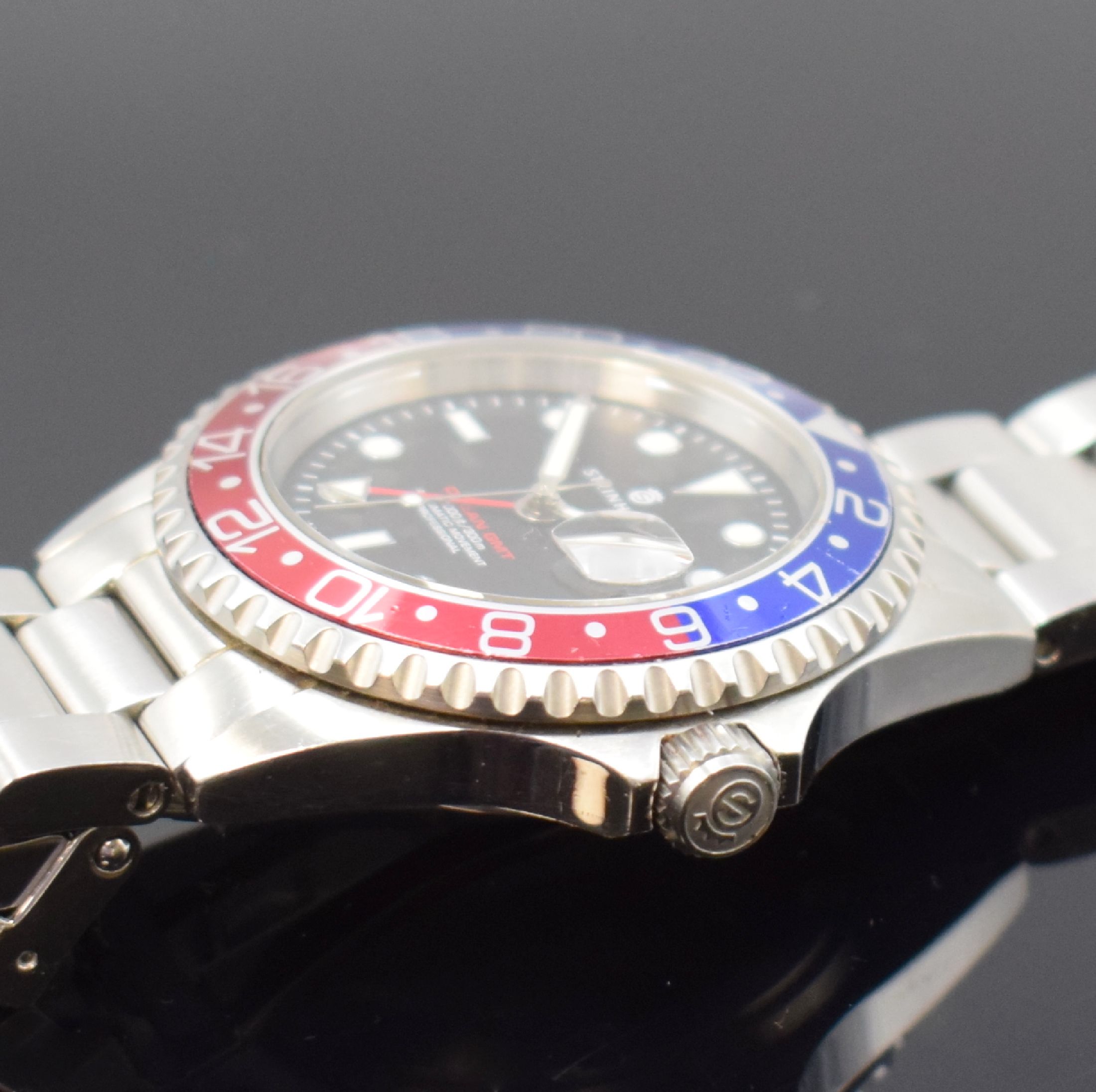 Detail c: STEINHART Ocean GMT 300M Herrenarmbanduhr, Schweiz um 2016, Automatik, verschr. Gehäuse in Edelstahl inkl. orig. Gliederband m. Faltschl., schwarzes ...
