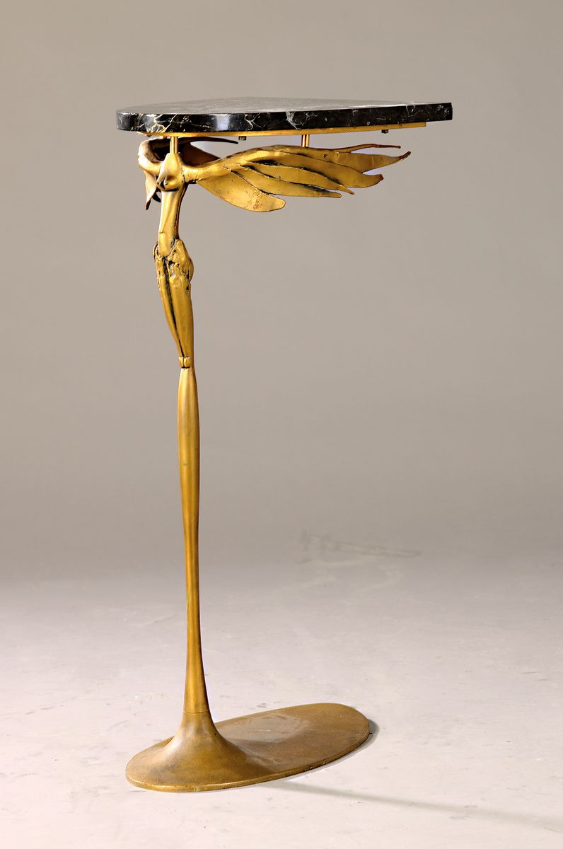 Paul Wunderlich, 1927-2010, Sellette, Beistelltisch, vergoldete Bronze mit Marmorplatte, signiert, dat. 1979, num. 28/900, ca. 76x42cm, Marmorplatte ...
