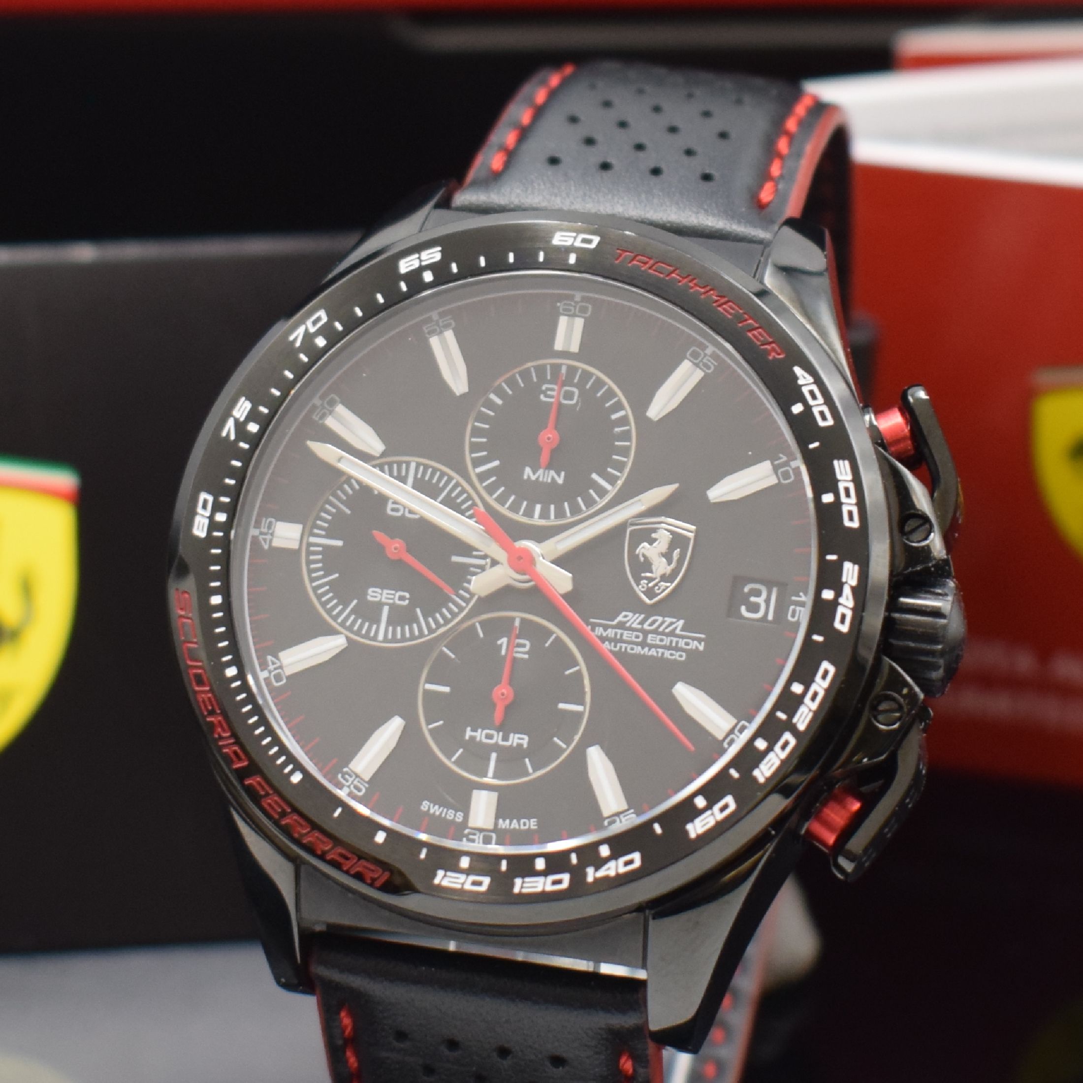 Detail a: PILOTA Scuderia Ferrarri auf 399 Stück limitierter Armbandchronograph, Schweiz akt. Produktion, Automatik, beids. vergl., schwarz beschichtetes Geh. ...