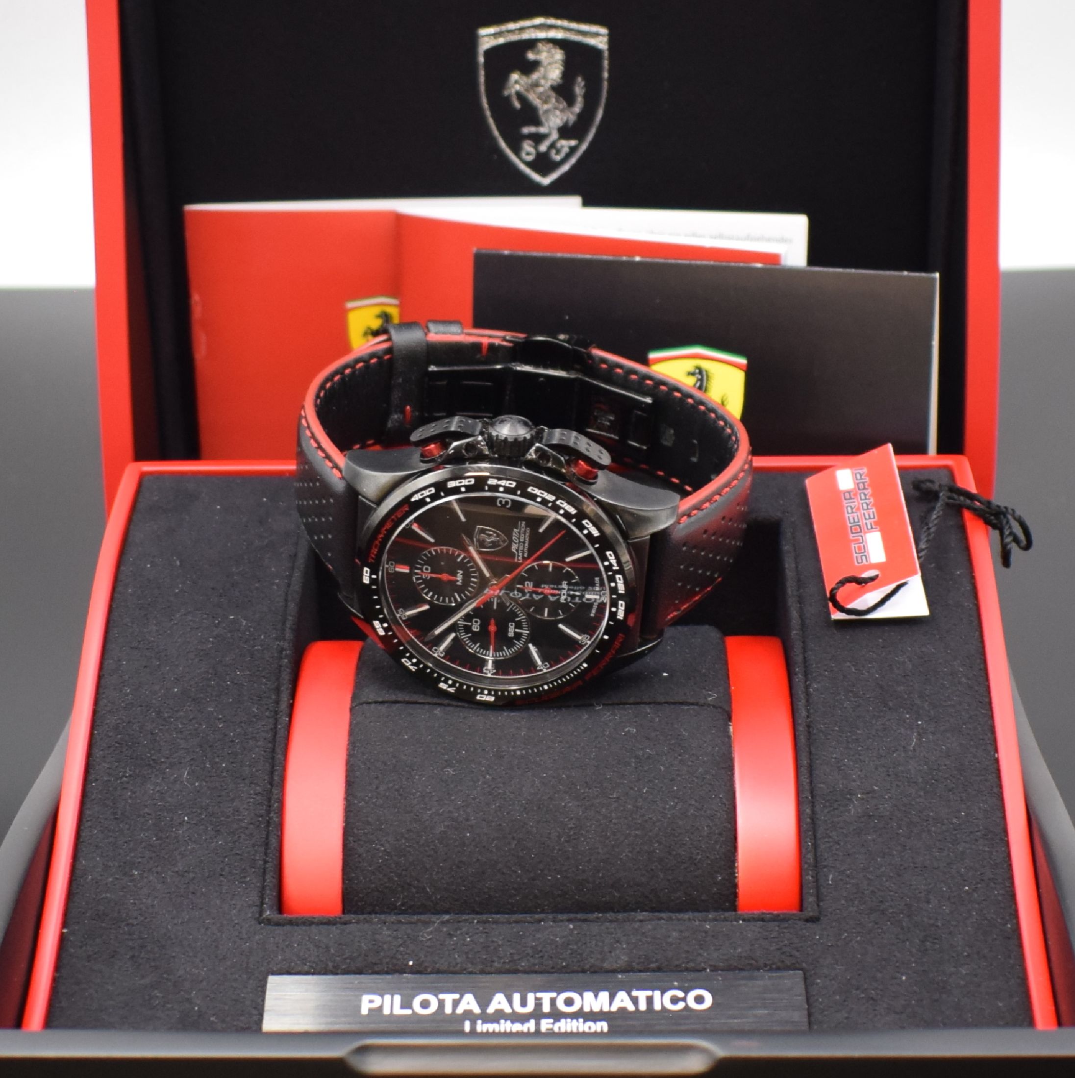Detail f: PILOTA Scuderia Ferrarri auf 399 Stück limitierter Armbandchronograph, Schweiz akt. Produktion, Automatik, beids. vergl., schwarz beschichtetes Geh. ...