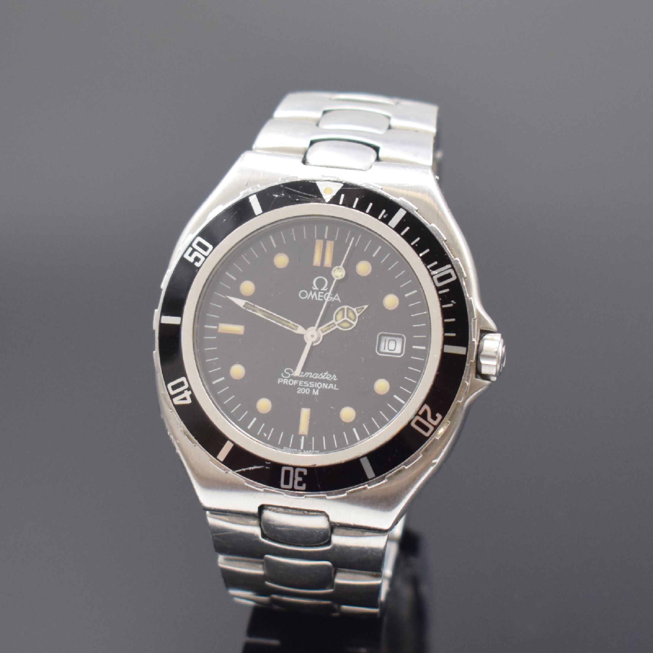 OMEGA Seamaster Professional 200 M Herrenarmbanduhr Referenz 396 1041, Schweiz um 1990, quarz, Edelstahlgeh. inkl. orig. Gliederband m. Faltschl. ...