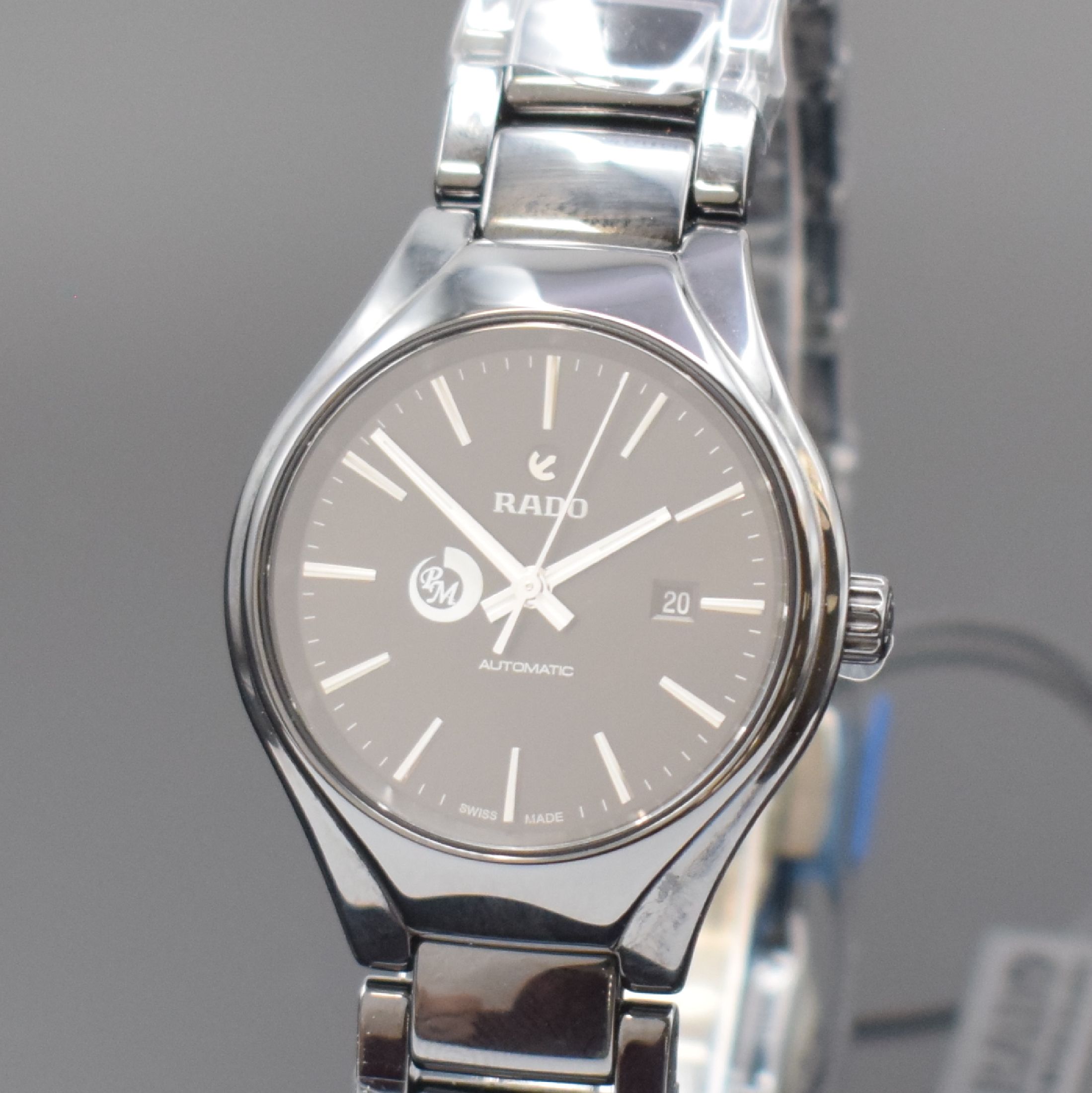 Detail a: RADO nahezu neuwertige Damenarmbanduhr Serie True Referenz R27242152, Automatik, Keramikgeh. inkl. Gliederband m. dopp. Faltschl., Boden aufgedr., ...