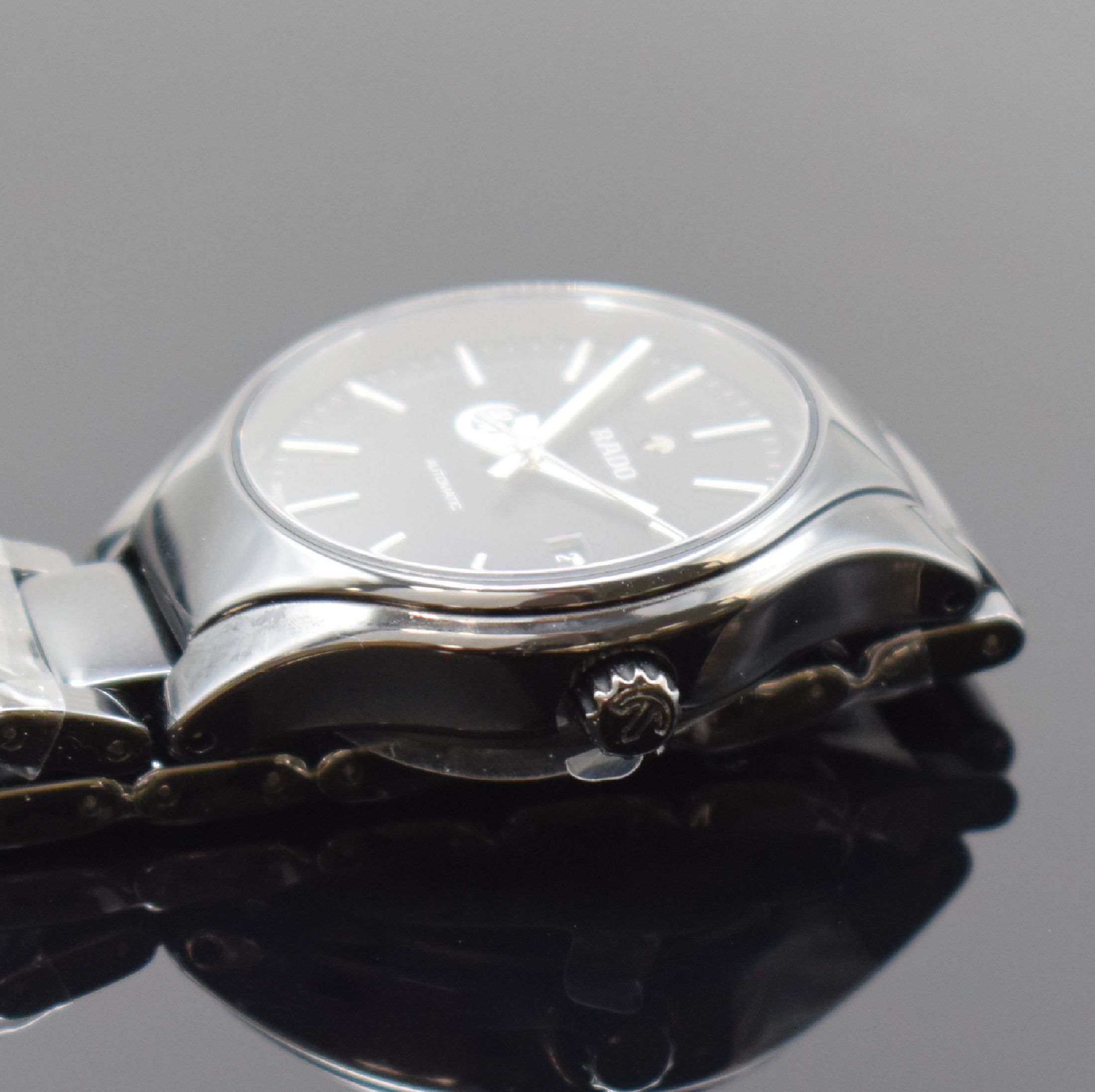 Detail c: RADO nahezu neuwertige Damenarmbanduhr Serie True Referenz R27242152, Automatik, Keramikgeh. inkl. Gliederband m. dopp. Faltschl., Boden aufgedr., ...