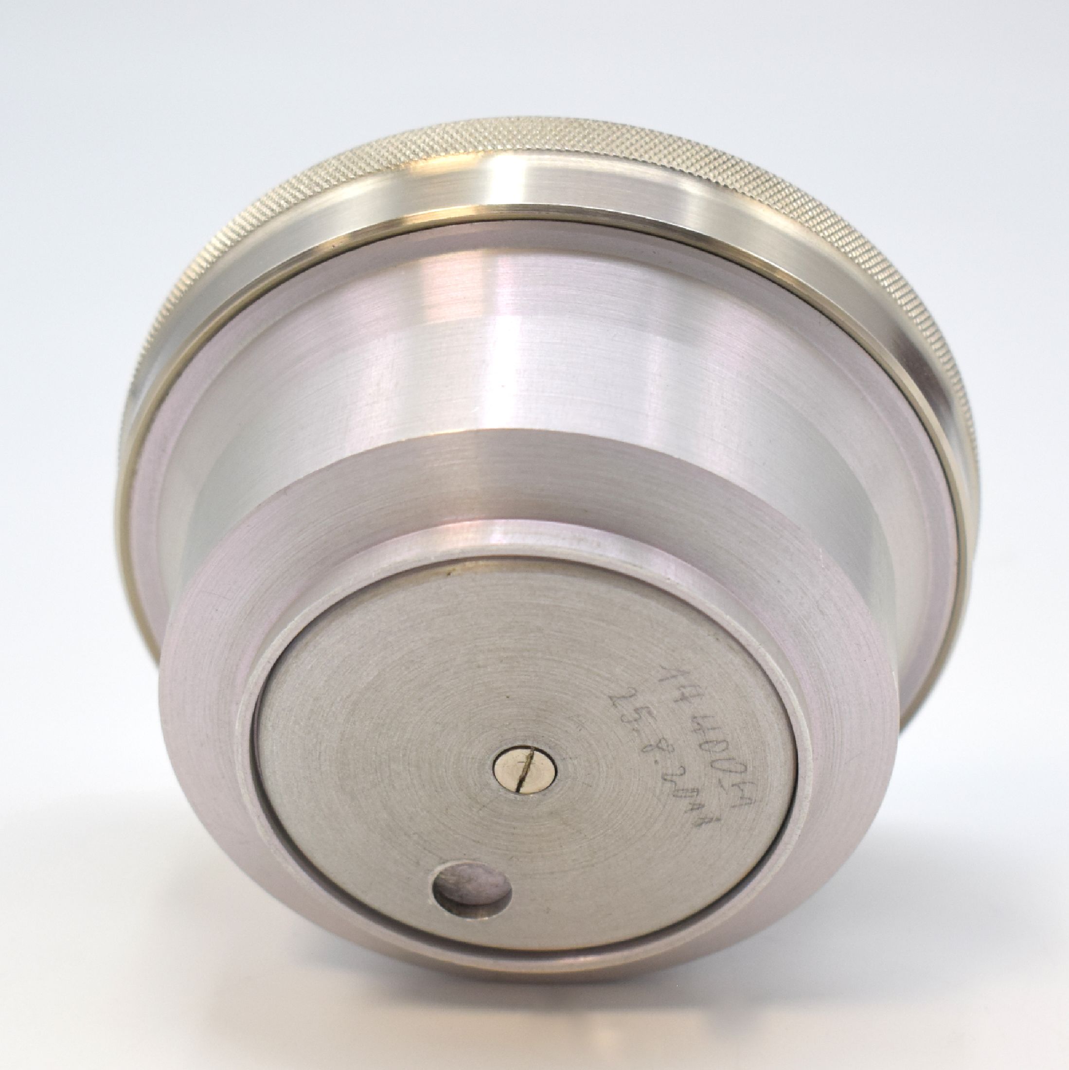 Detail l: 1. Moskauer Uhrenfabrik / KIROWA sehr seltener 8-Tage-Chronometer mit 15-Sek.-Remontoir, UDSSR um 1964, Aluminium-Geh., vernick. Lünette, verschr., ...