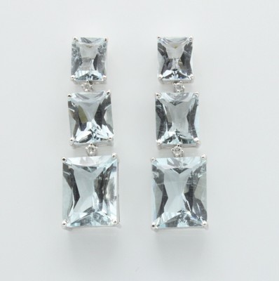 Image 26632461 - Paar Ohrgehänge mit Aquamarinen und Diamanten