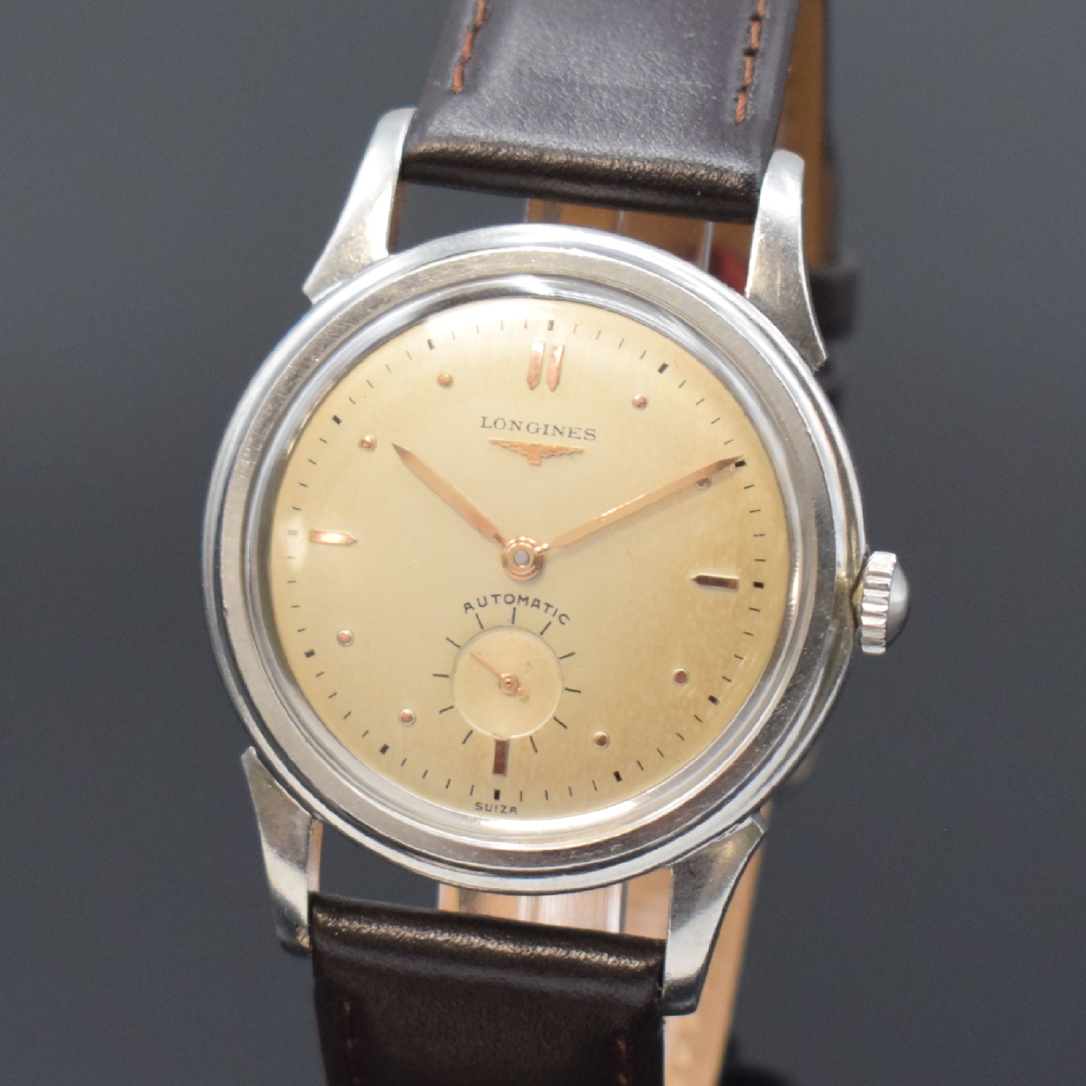 Detail a: LONGINES Herrenarmbanduhr in Stahl mit dem ersten in 1945 eingeführten Automatikwerk Kaliber 22A, Schweiz lt. Stammbuchauszug verk. 1952, Ref. 6000, ...
