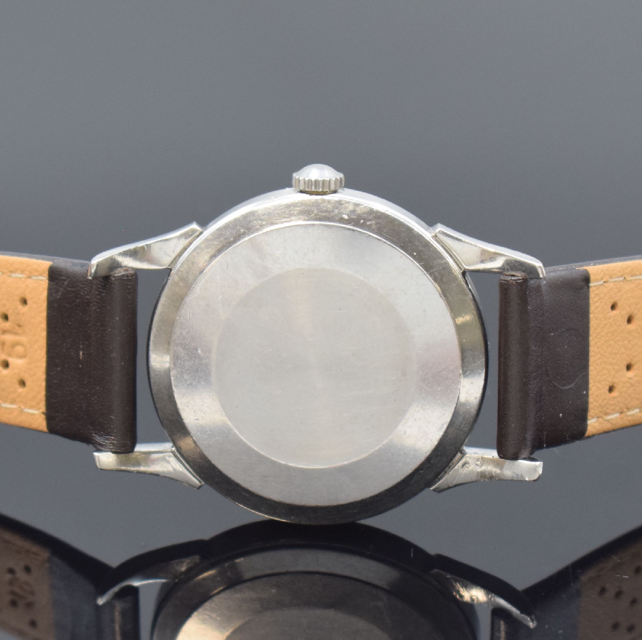 Detail c: LONGINES Herrenarmbanduhr in Stahl mit dem ersten in 1945 eingeführten Automatikwerk Kaliber 22A, Schweiz lt. Stammbuchauszug verk. 1952, Ref. 6000, ...