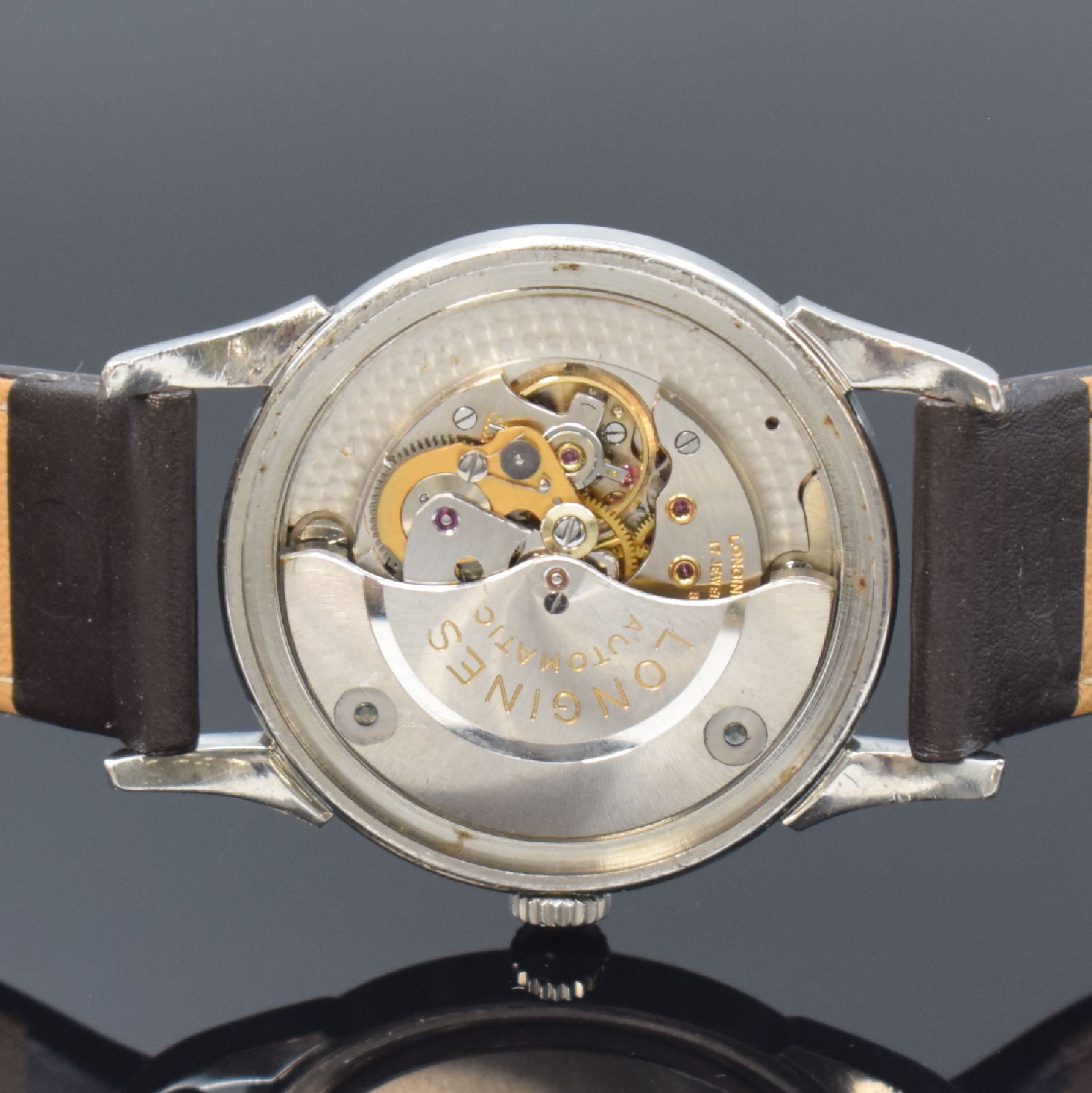 Detail e: LONGINES Herrenarmbanduhr in Stahl mit dem ersten in 1945 eingeführten Automatikwerk Kaliber 22A, Schweiz lt. Stammbuchauszug verk. 1952, Ref. 6000, ...